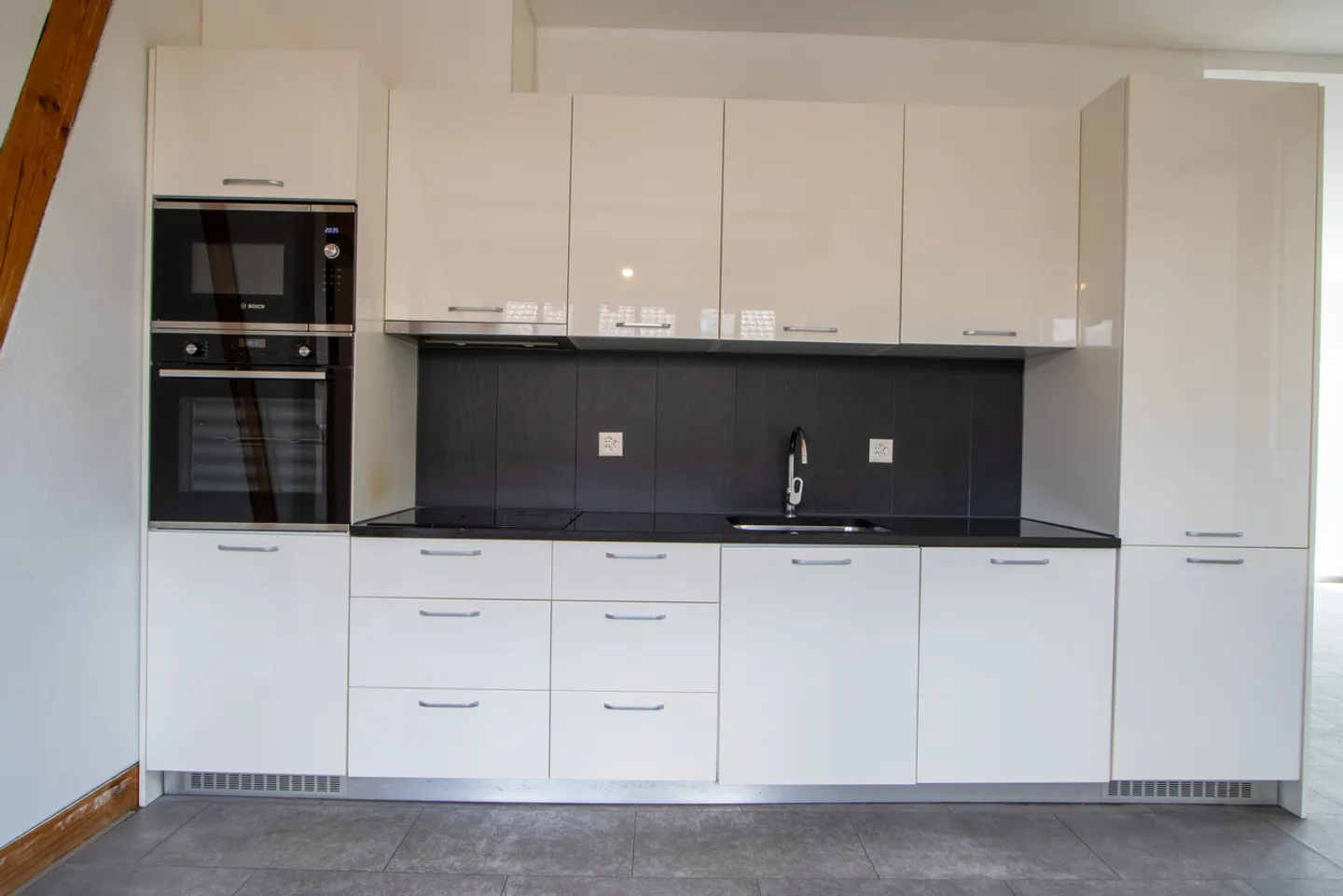 Charmant appartement 4.5 pièces - Photo 2 sur 8