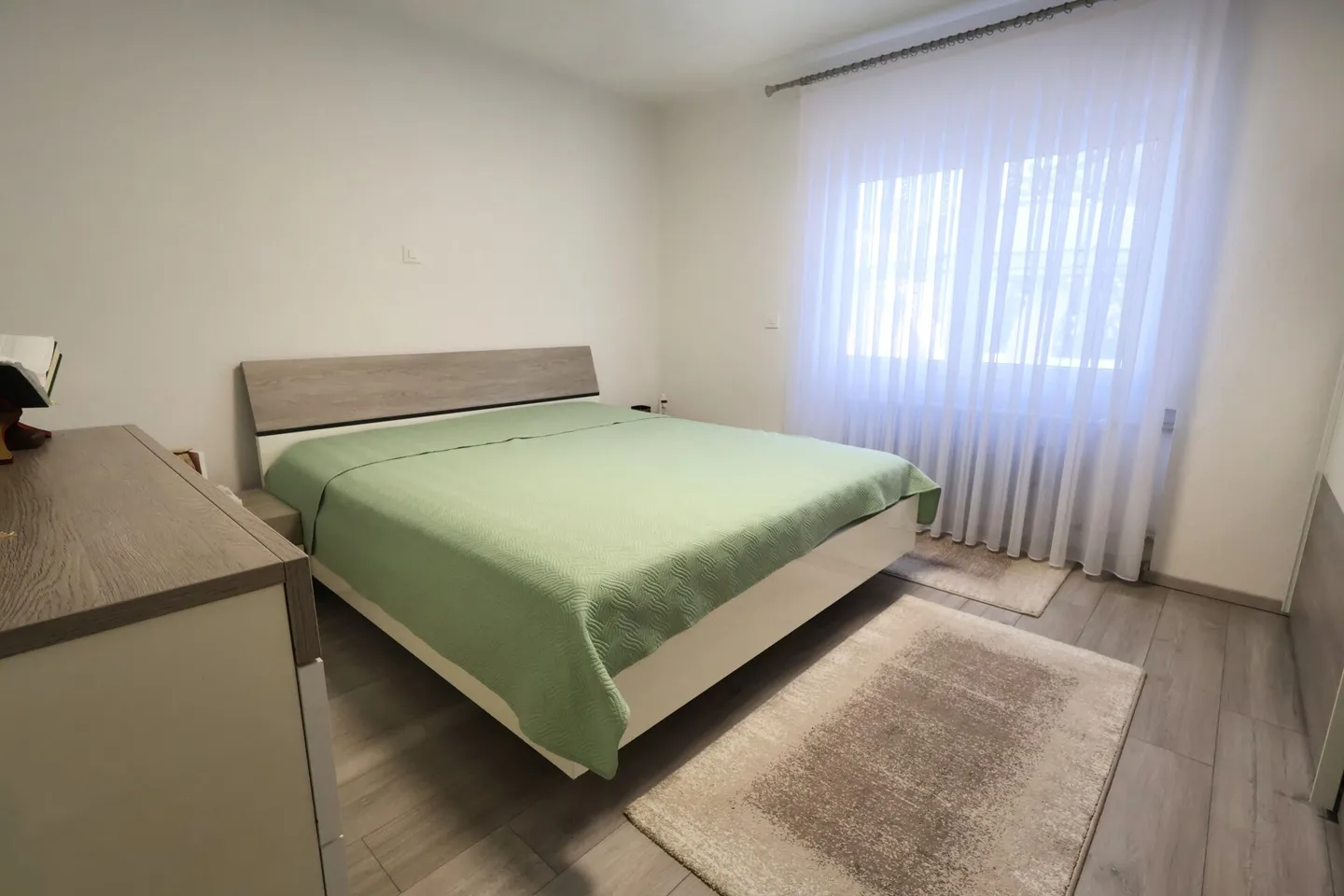 Ample Space for Family & Generations: Renovated House with Garden, Terrace & Garage - Photo 5 of 16