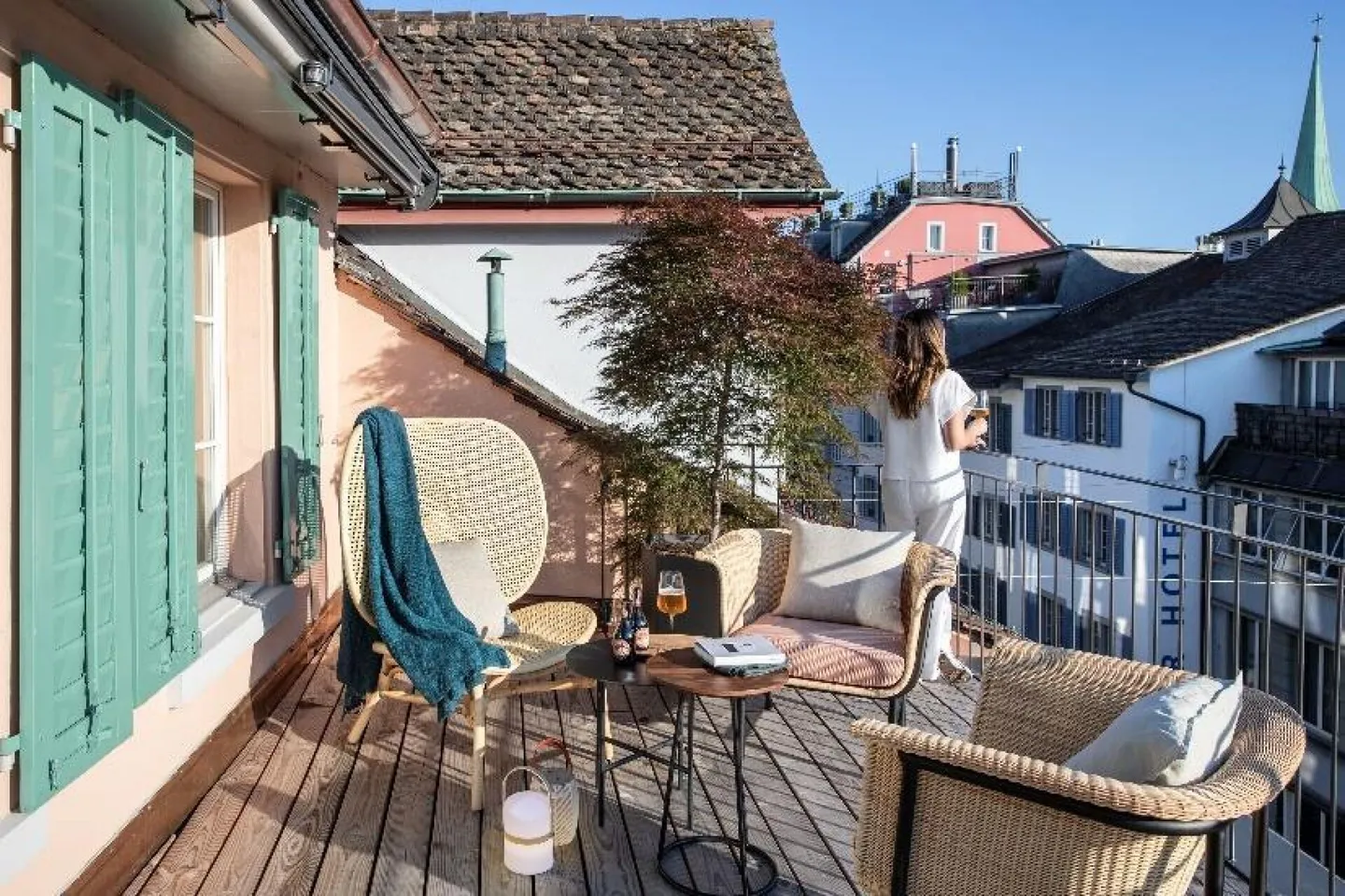 Fully Equipped Luxury Apartments in Historic Building in City Center - Photo 2 of 20