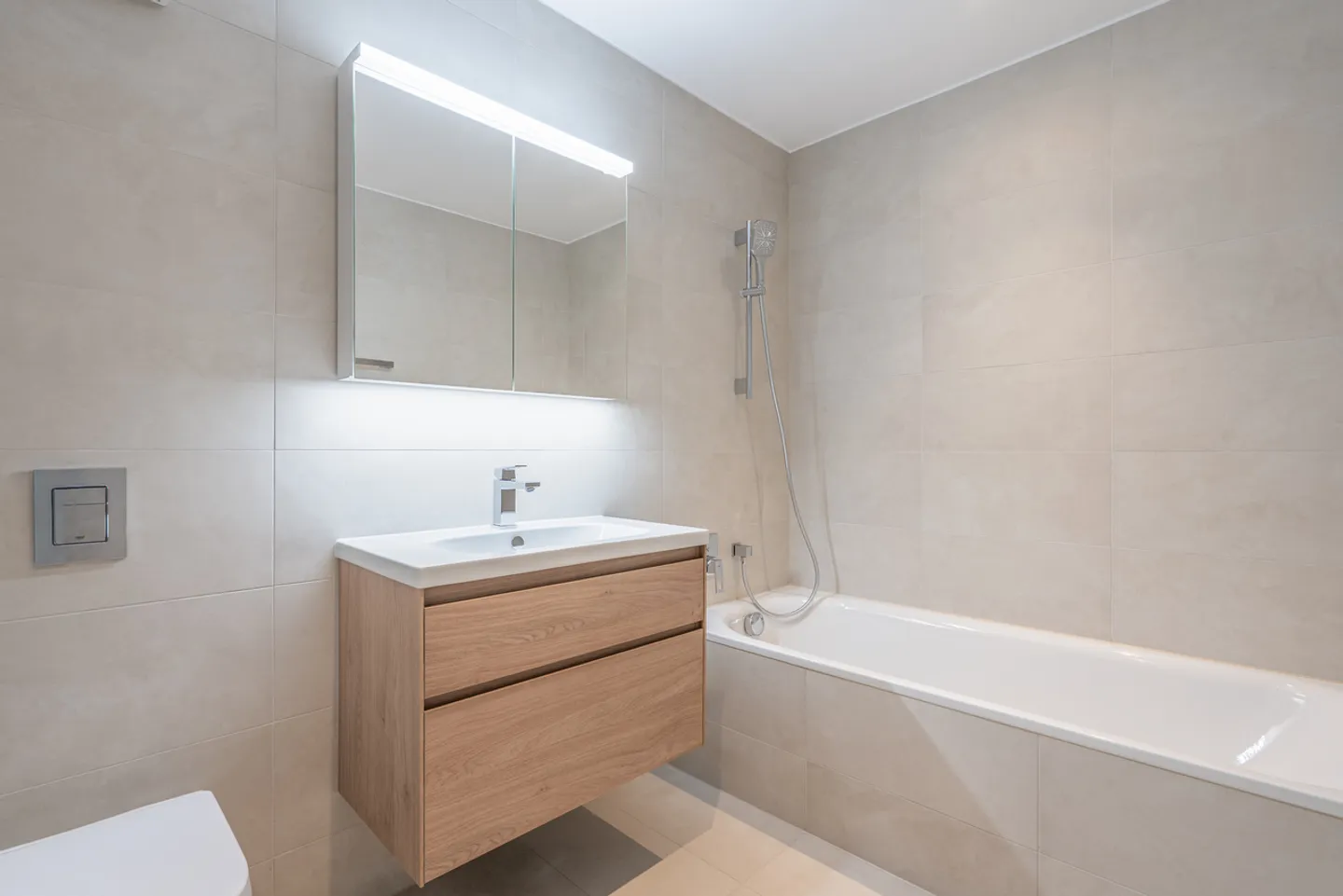 Neue 4,5-Zimmer-Wohnung mit einem großzügigen Balkon - Foto 6 von 7