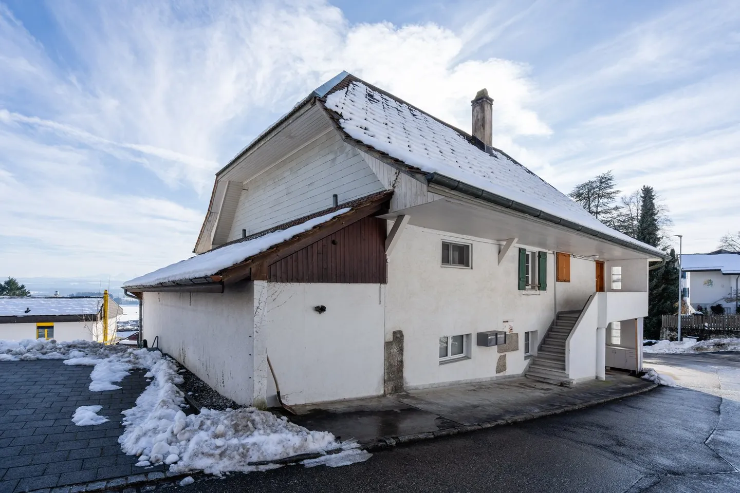 Casa bifamiliare con potenziale di espansione ad Attiswil BE - Foto 5 di 24