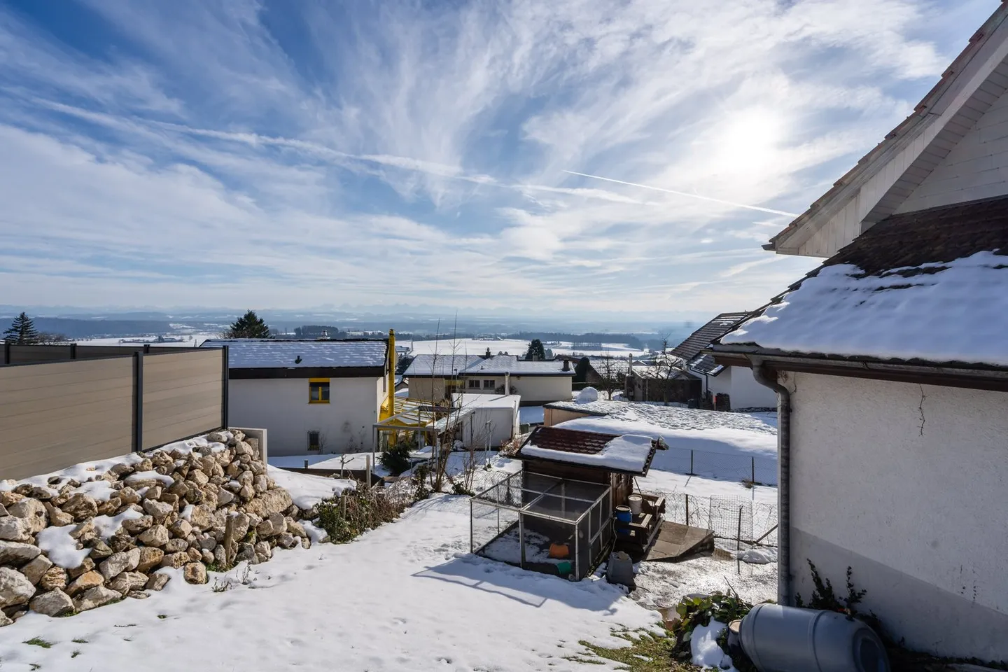 Casa bifamiliare con potenziale di espansione ad Attiswil BE - Foto 6 di 24