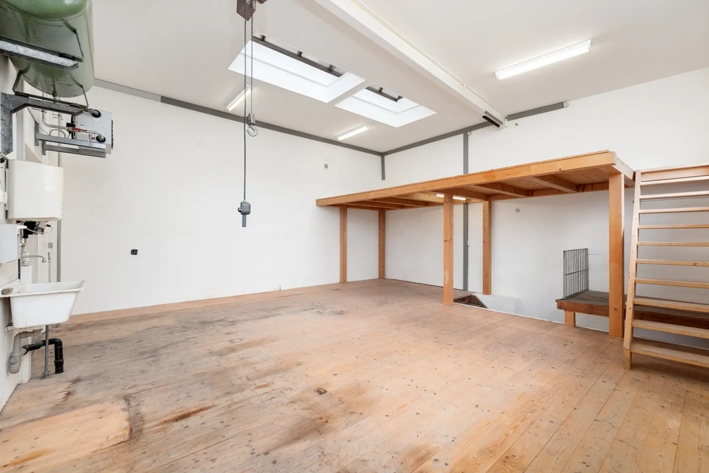 Immeuble collectif au cœur du village - Photo 7 sur 13