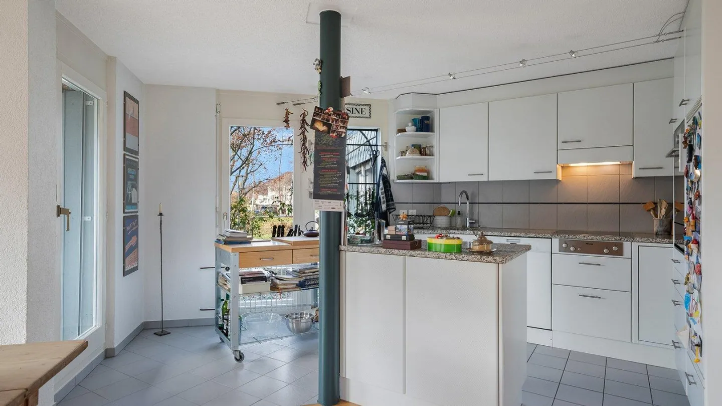 AgentSelly - Proprietà residenziale situata centralmente a Oberönz - Foto 9 di 13