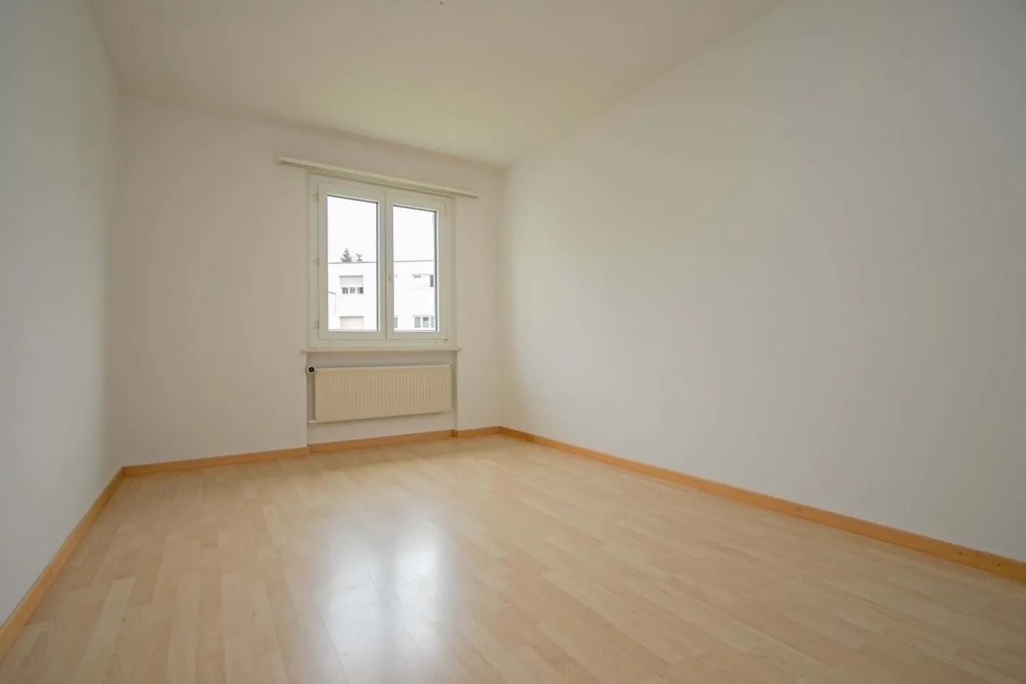 Appartement abordable avec balcon sud-ouest - Photo 6 sur 7