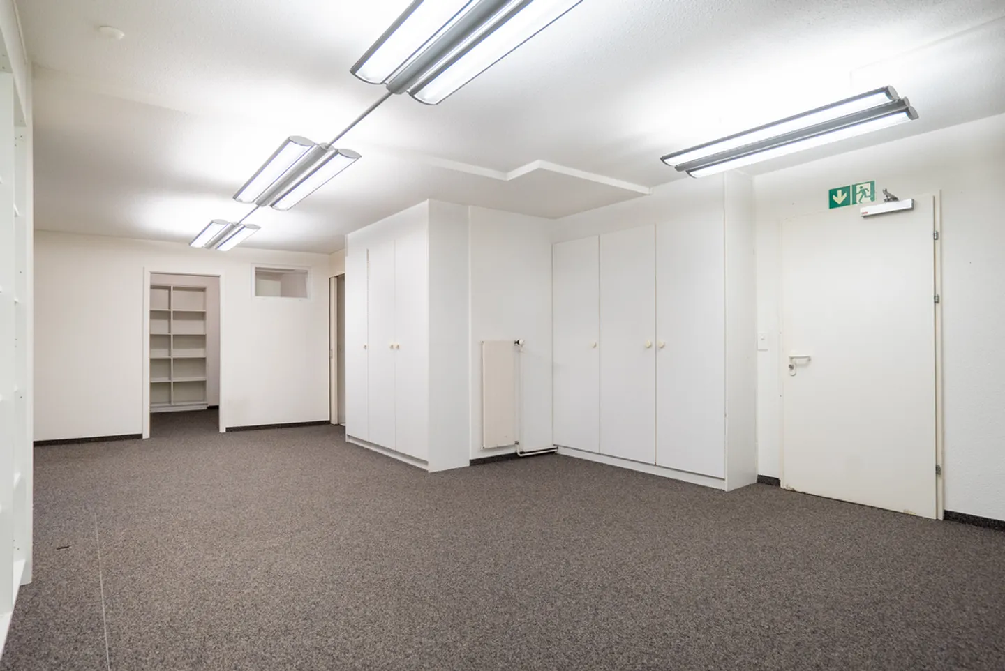 Spacious Commercial Space in Lausanne - Photo 2 of 11