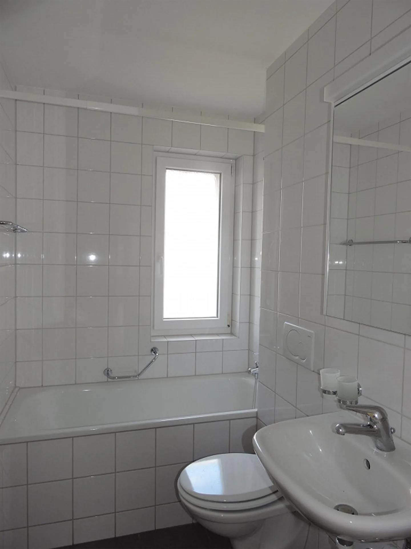 Helle 2-Zimmerwohnung in Stein - Foto 3 von 6