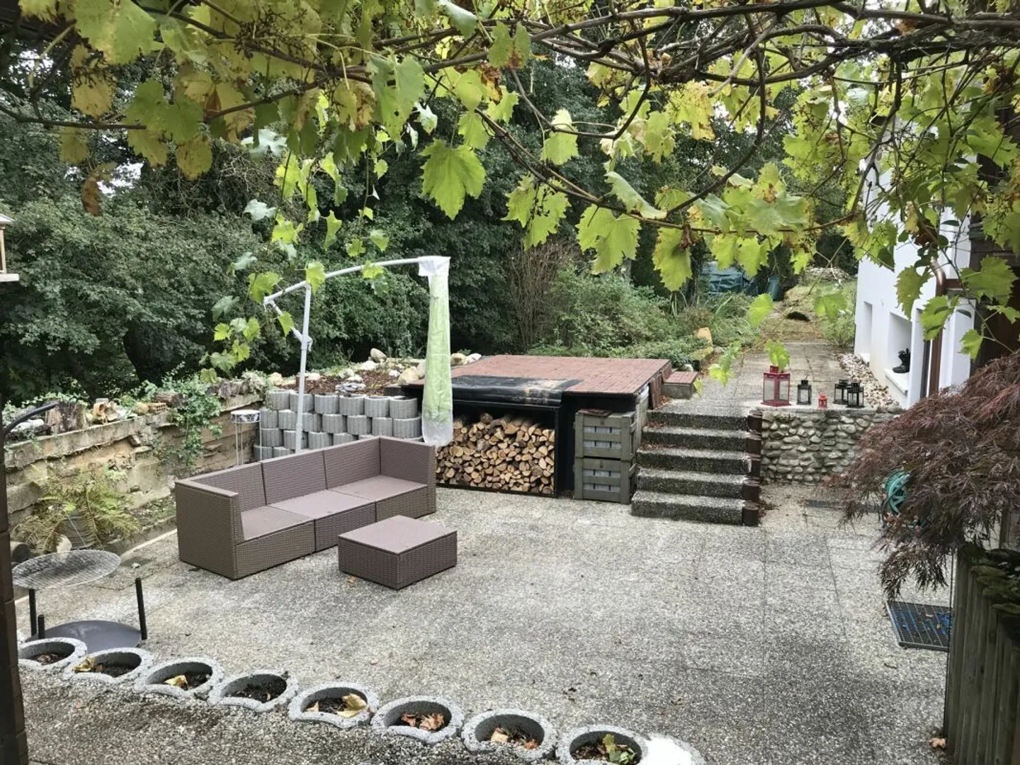 Bella villa di 3,5 stanze con giardino - Foto 1 di 9