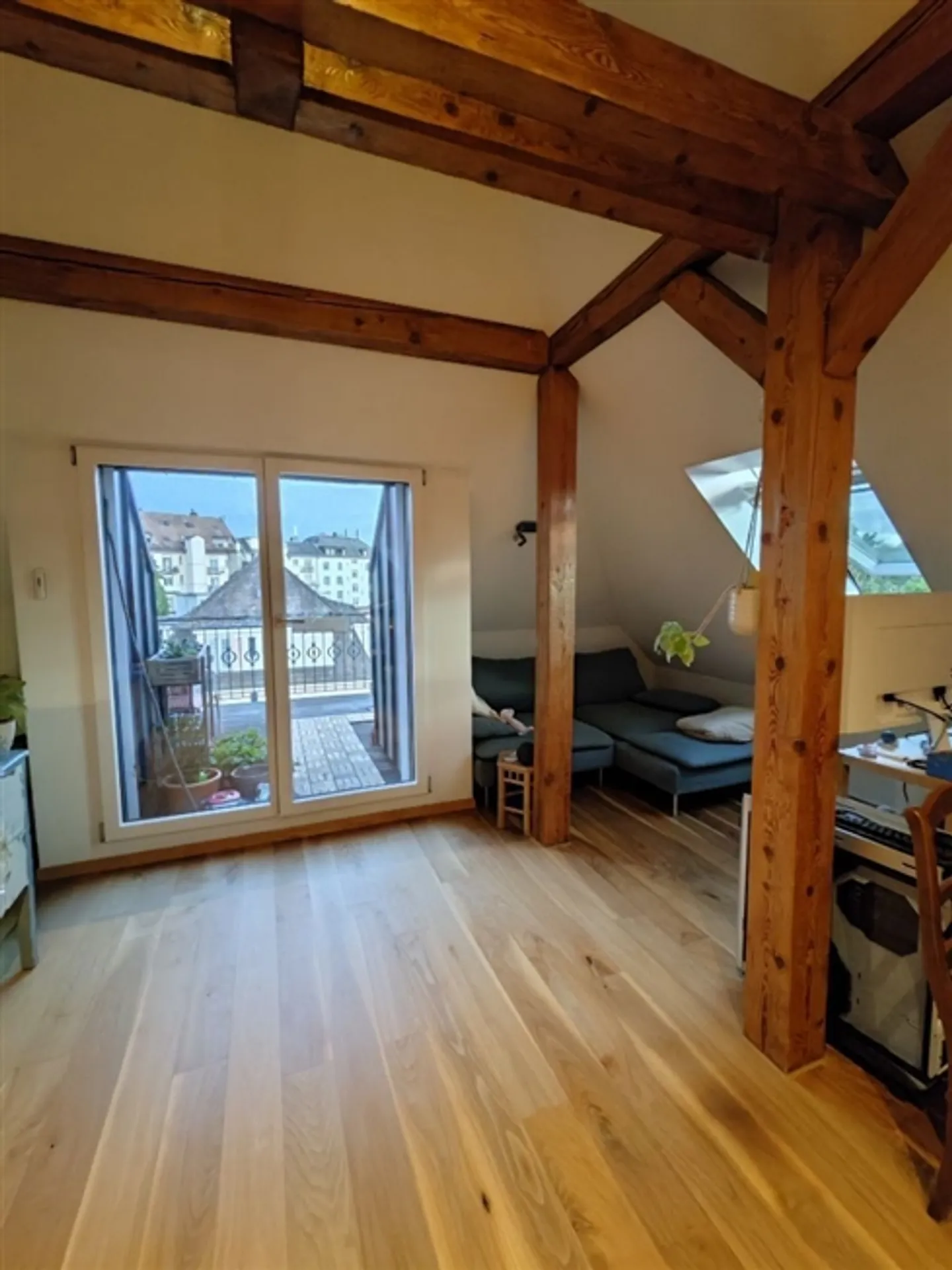 2½ ROOM APARTMENT IN ZURICH - DISTRICT 6 MILCHBUCK, FURNISHED, TEMPORARY - Photo 3 of 8