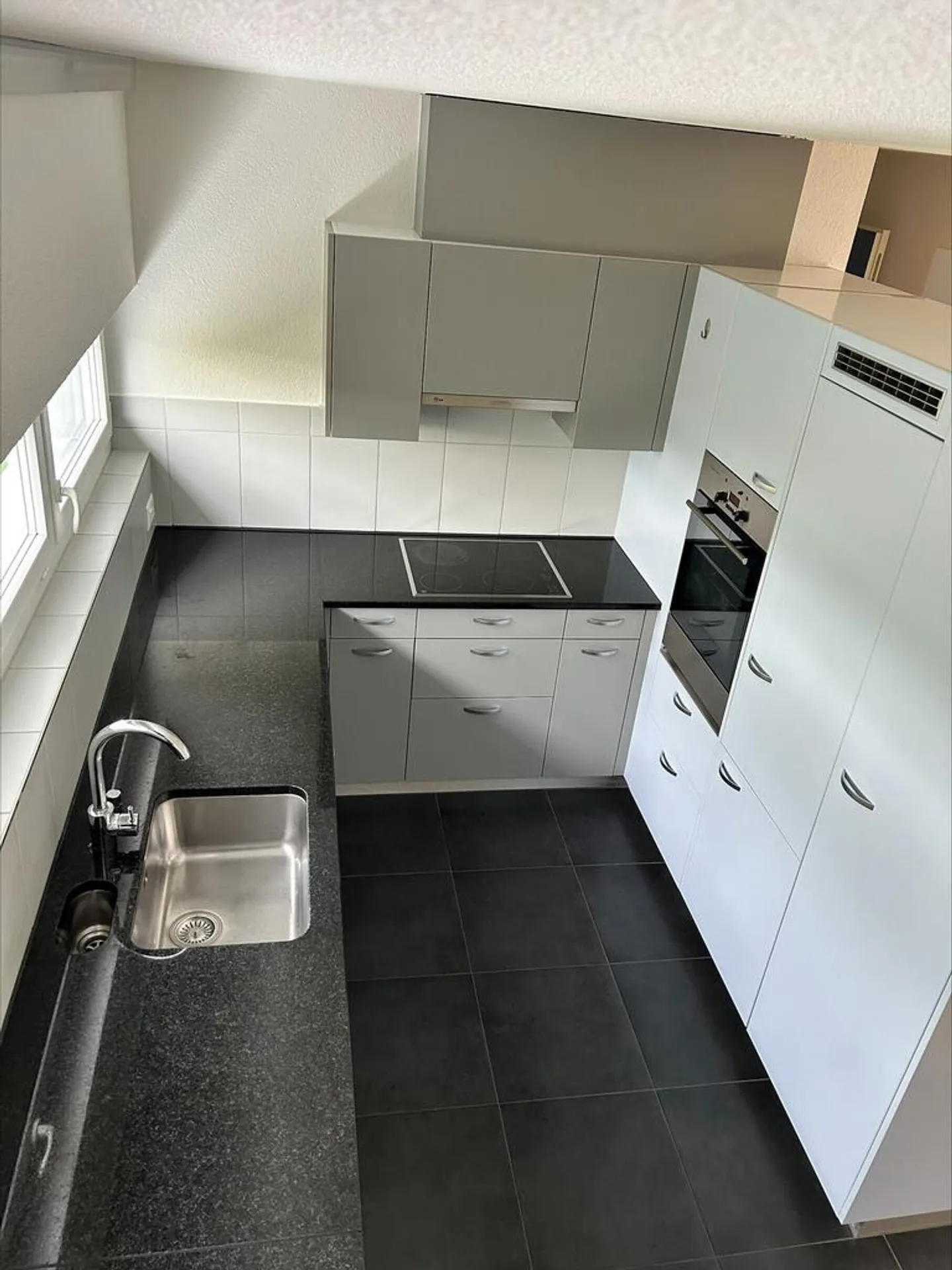 Moderne Wohnung mit Garten - Foto 4 von 10