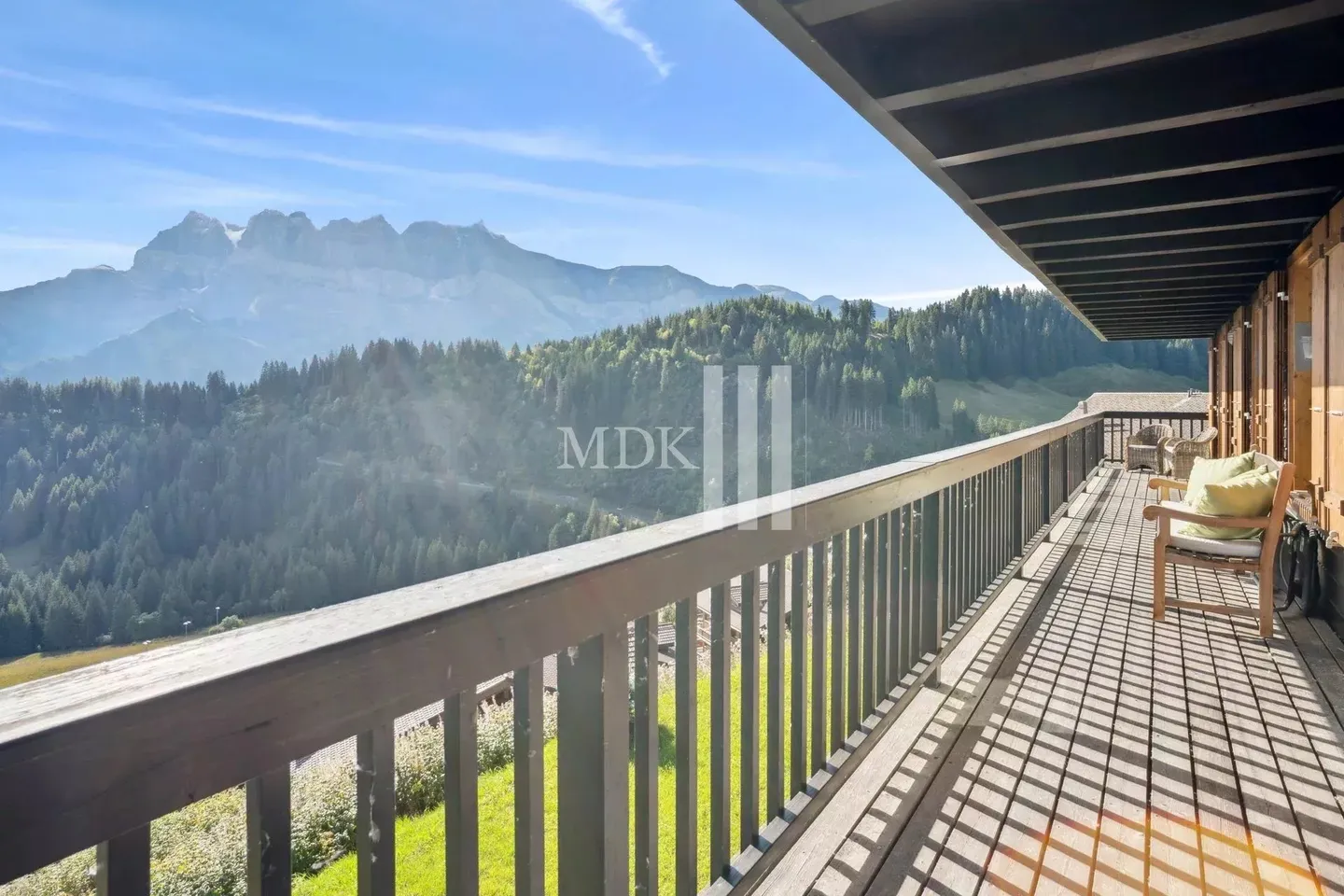 Charming Chalet Apartment - Photo 10 of 14