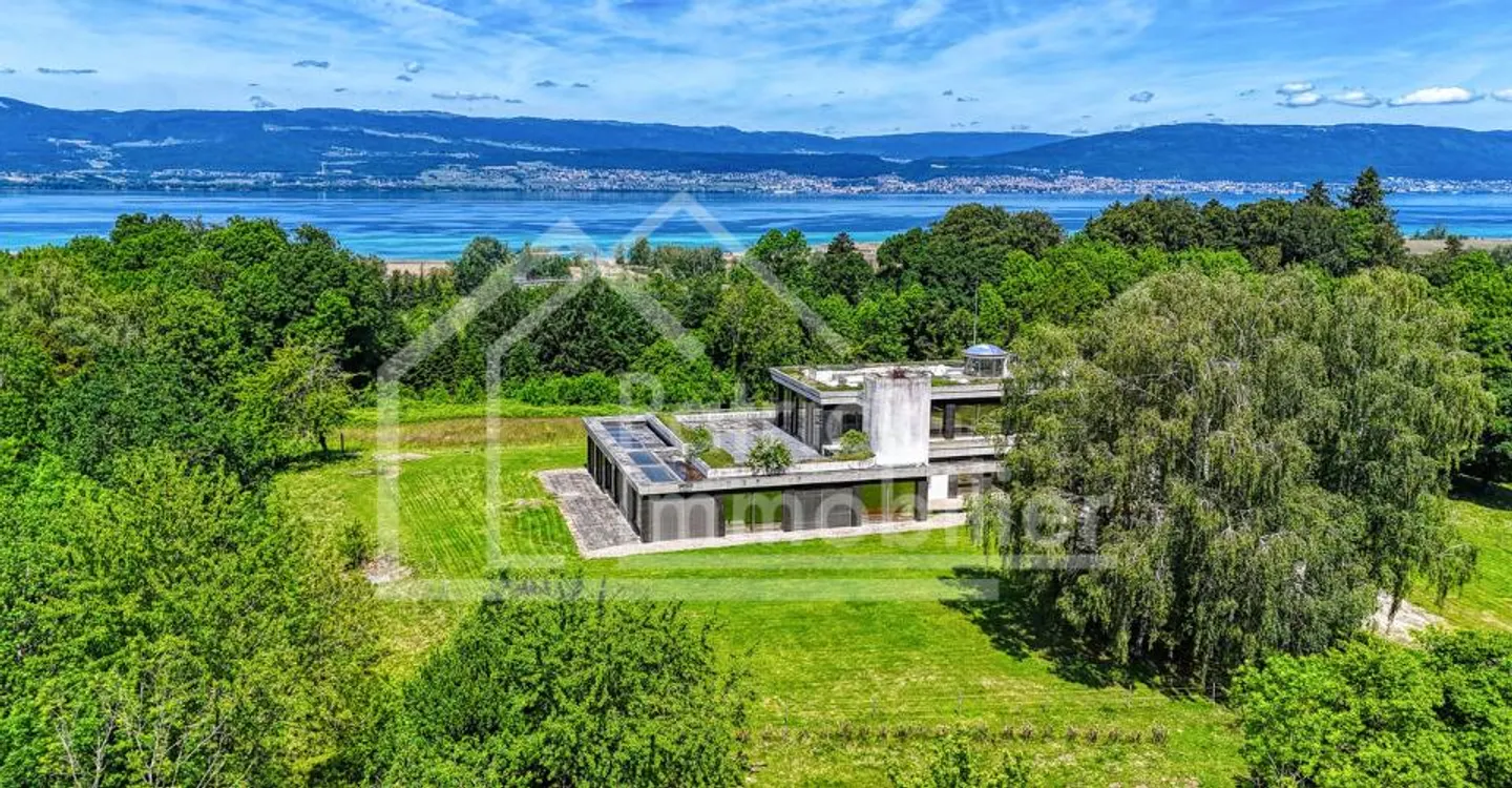 Luxury Villa with Lake View - Photo 1 of 11