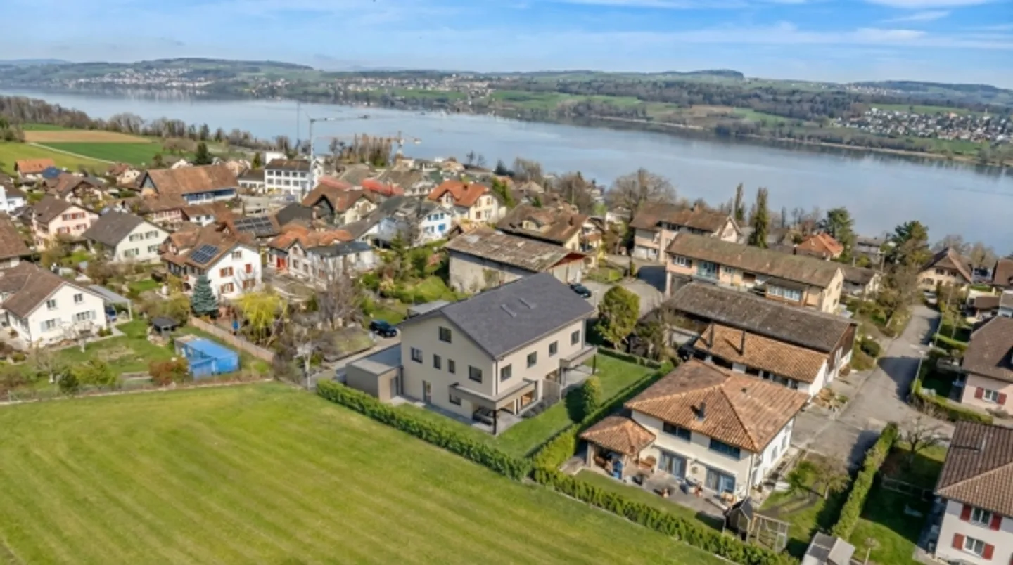 Maison jumelée moderne dans un emplacement privilégié - Photo 1 sur 1