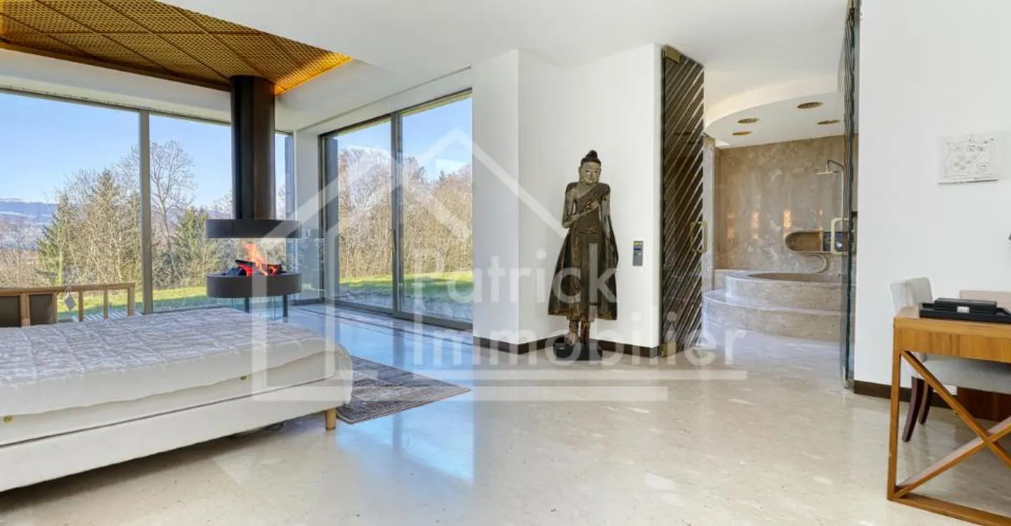 Luxury Villa with Lake View - Photo 6 of 11