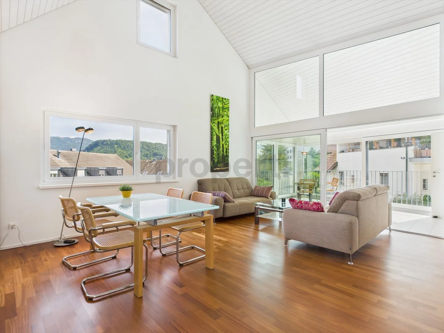 Modern 5.5-room apartment in Aesch, Canton BL - Photo 1 of 13