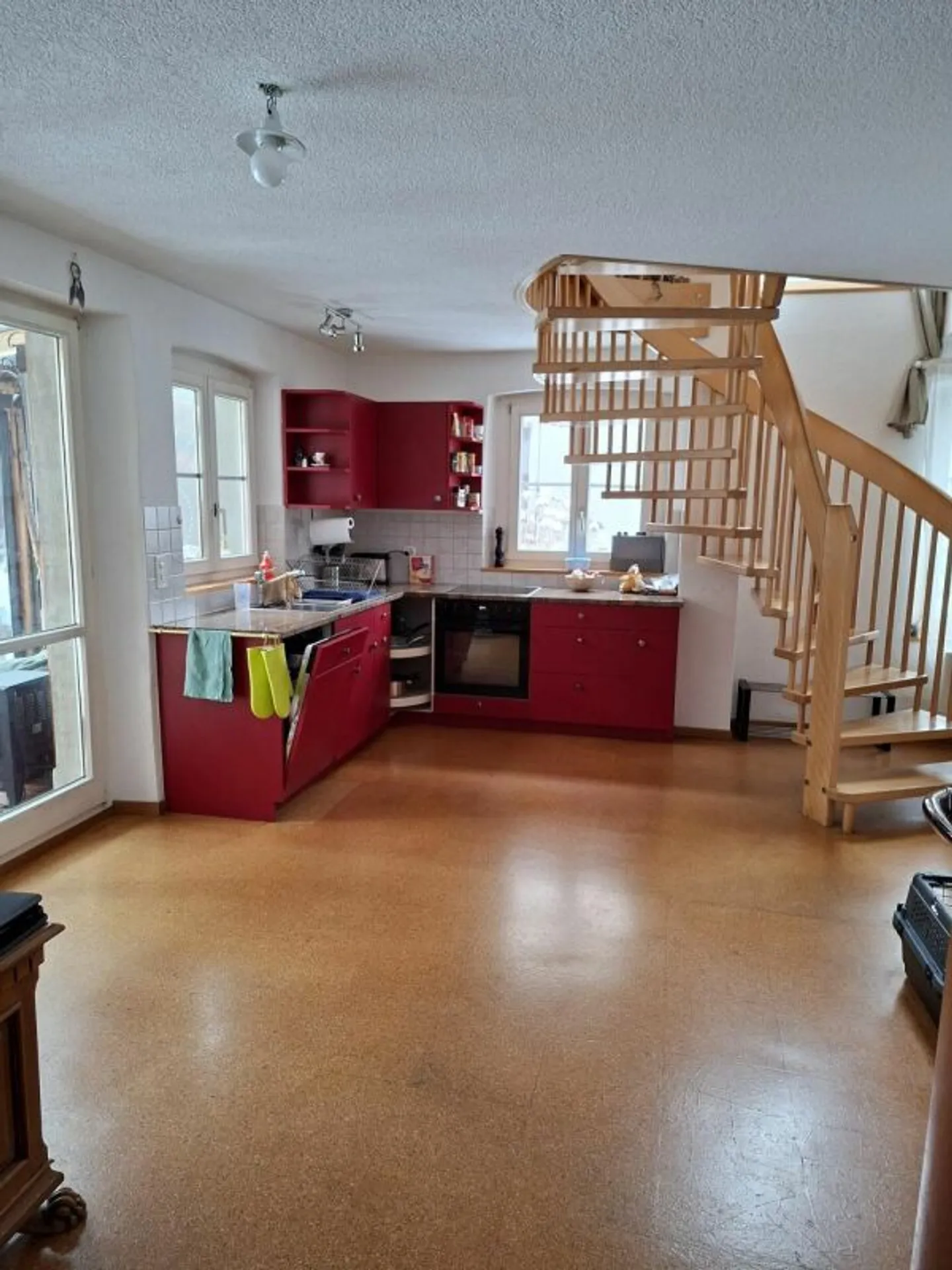 Casa unifamiliare accogliente con grande giardino - Foto 3 di 18