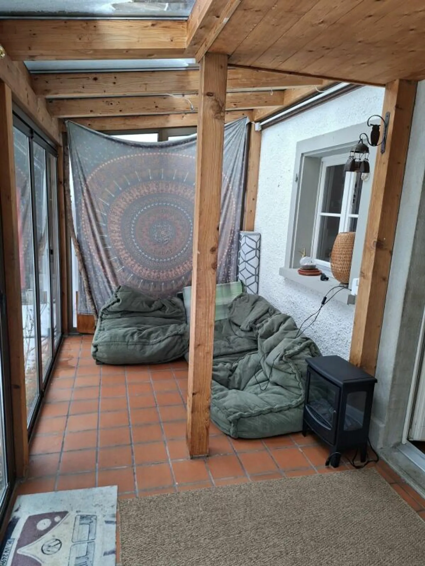 Casa unifamiliare accogliente con grande giardino - Foto 8 di 18