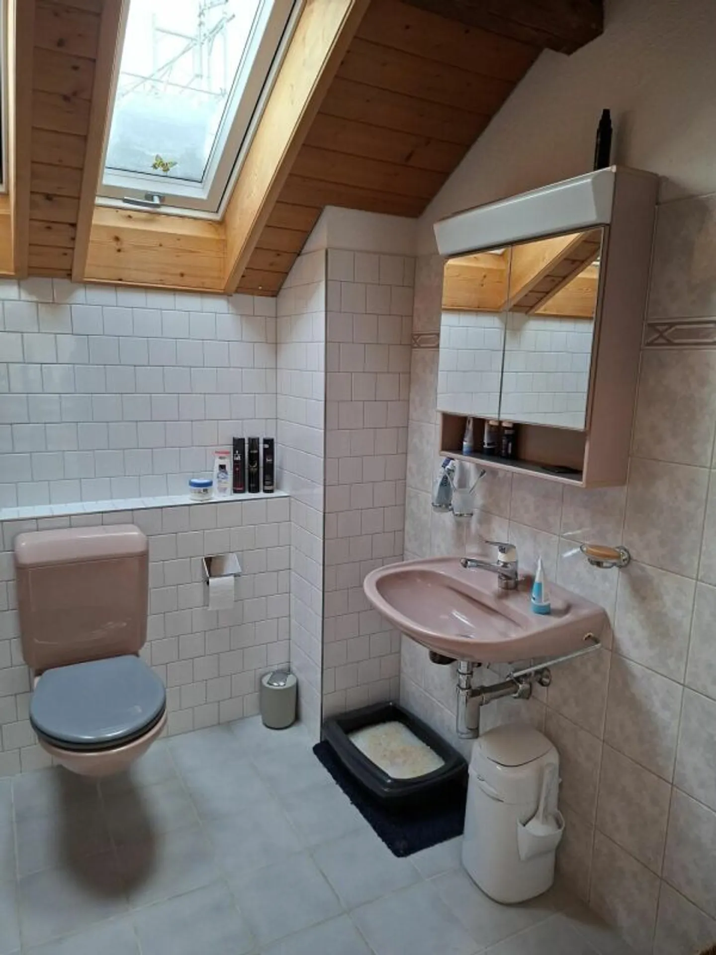 Casa unifamiliare accogliente con grande giardino - Foto 15 di 18