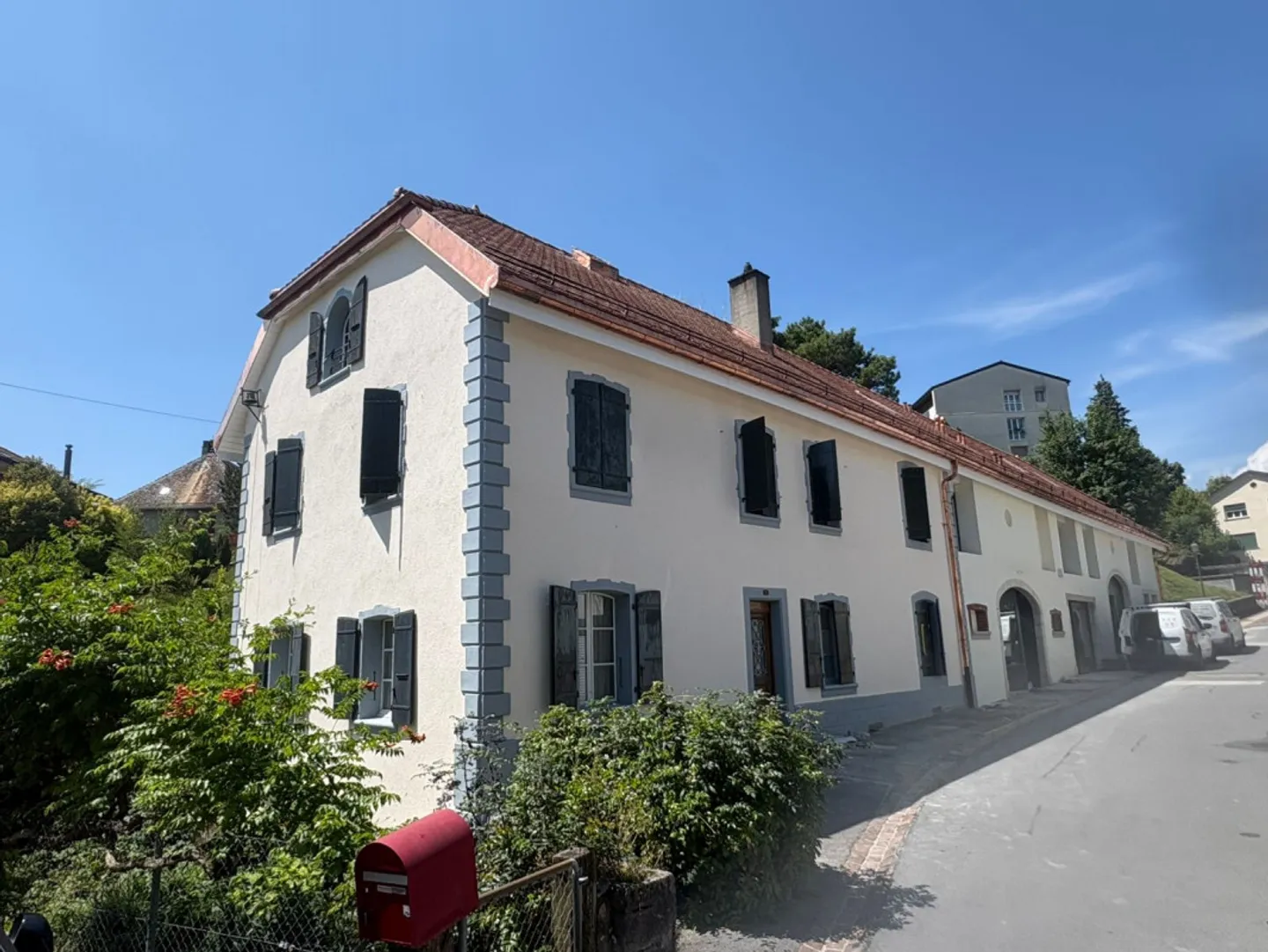 Edificio di villaggio caratteristico da ristrutturare - Aubonne (VD) - Foto 1 di 8