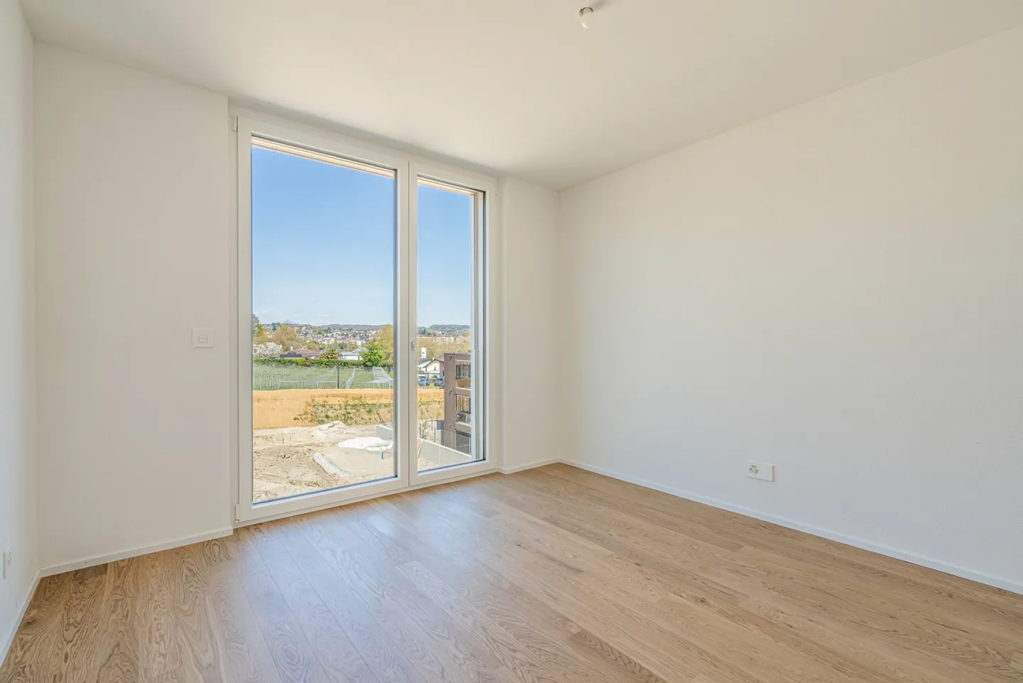 Magnificent 4.5-room apartment with spacious balcony on the top floor - Photo 4 of 9