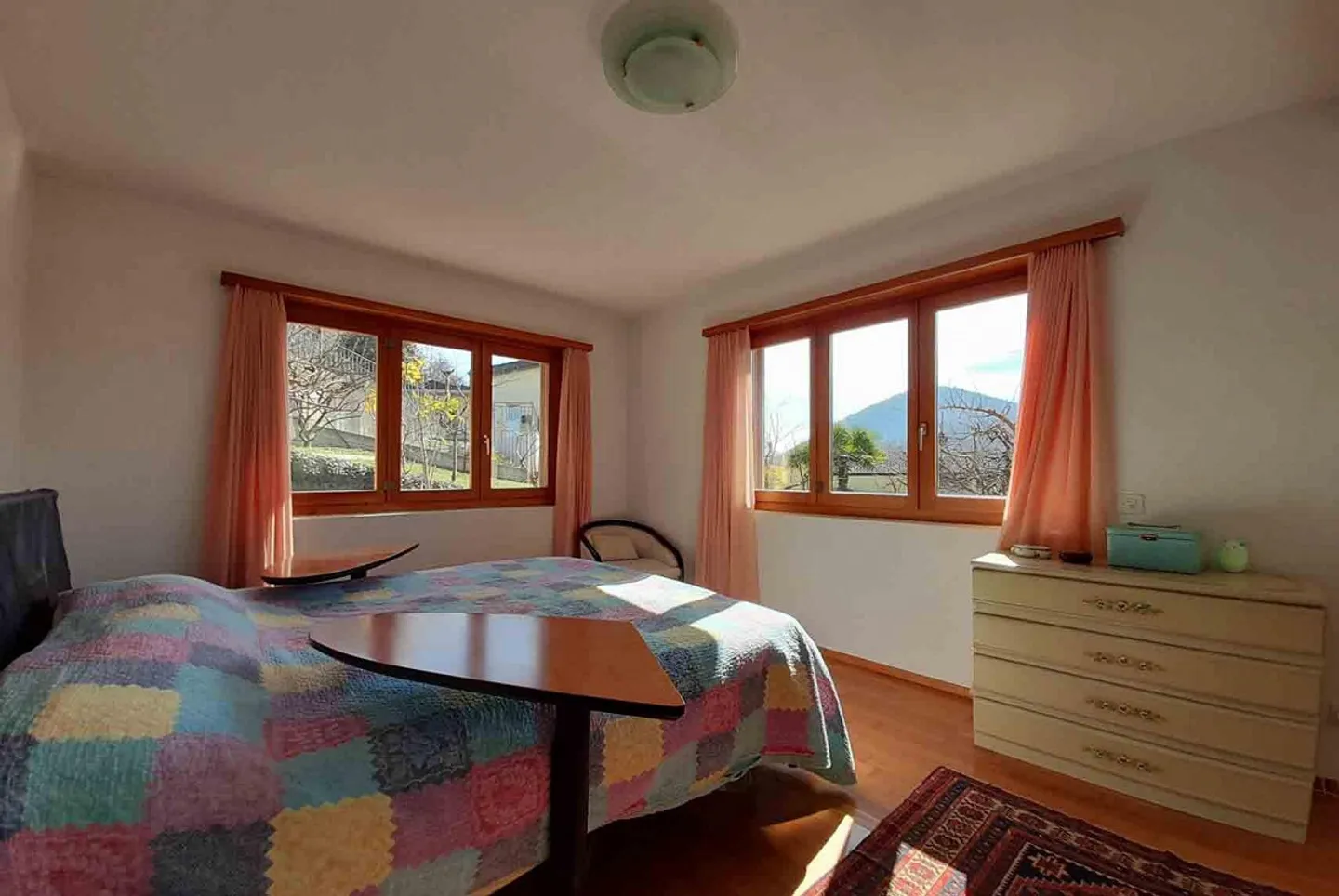 Casa unifamiliare con 6,5 stanze e grande giardino a Curio - Foto 6 di 12