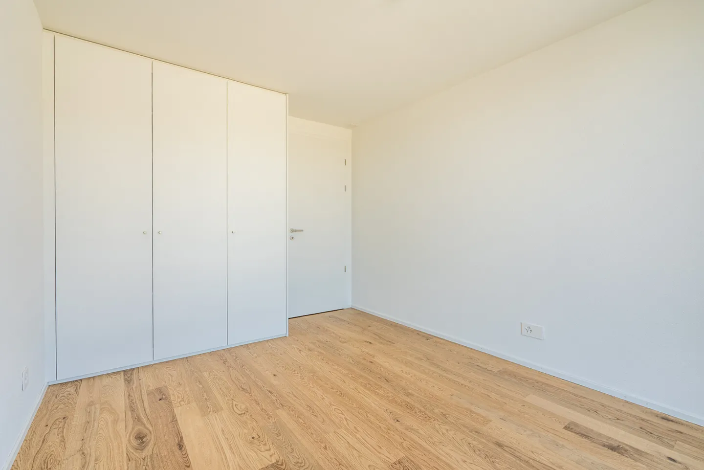 Magnificent 4.5-room apartment with spacious balcony on the top floor - Photo 5 of 9