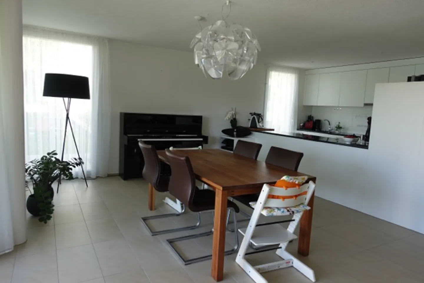 Apartment for rent - Photo 4 of 12