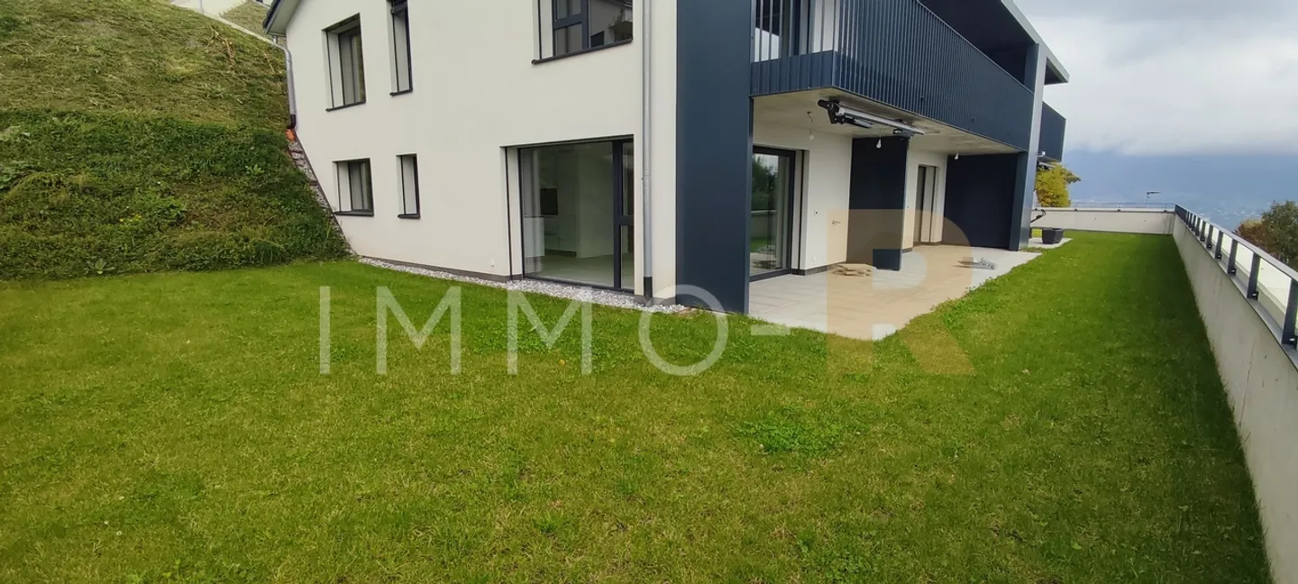 Apartment with terrace 4.5 rooms - Photo 2 of 10