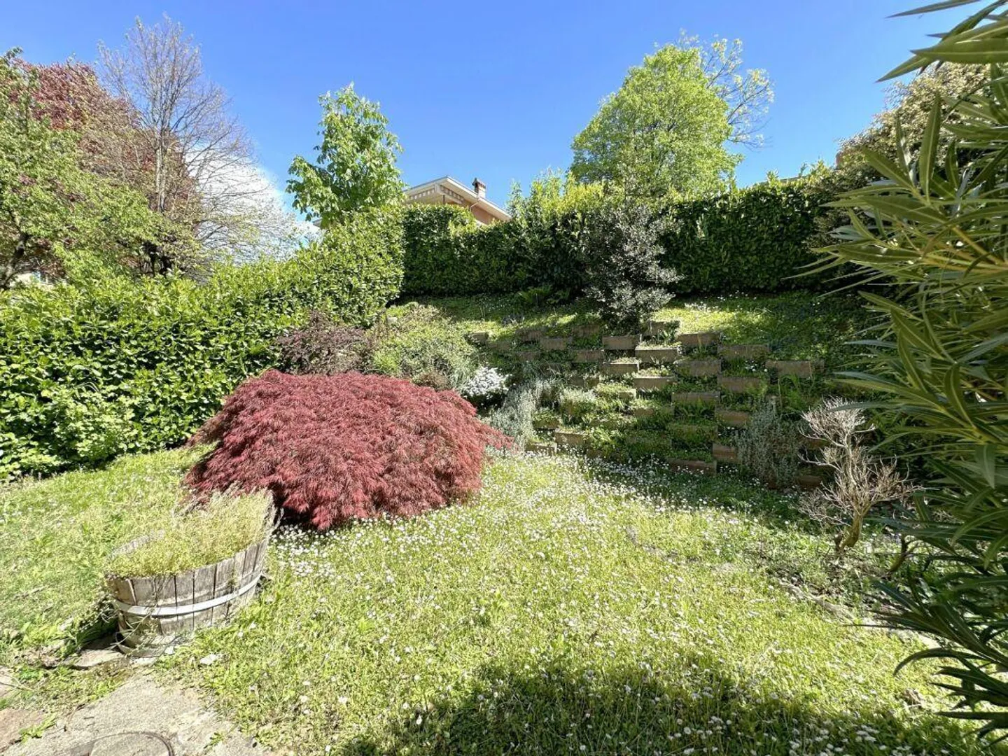 Interessante casa gemella con vista panoramica - Foto 3 di 13