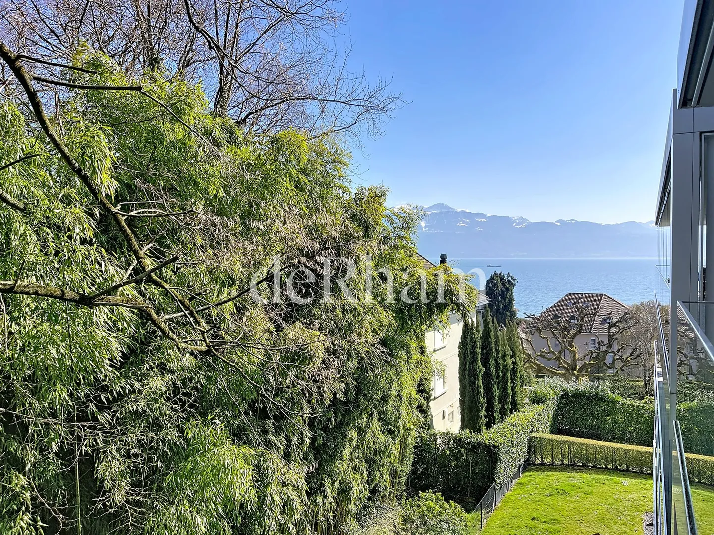 Appartamento Elegante con Vista Lago - Foto 2 di 11