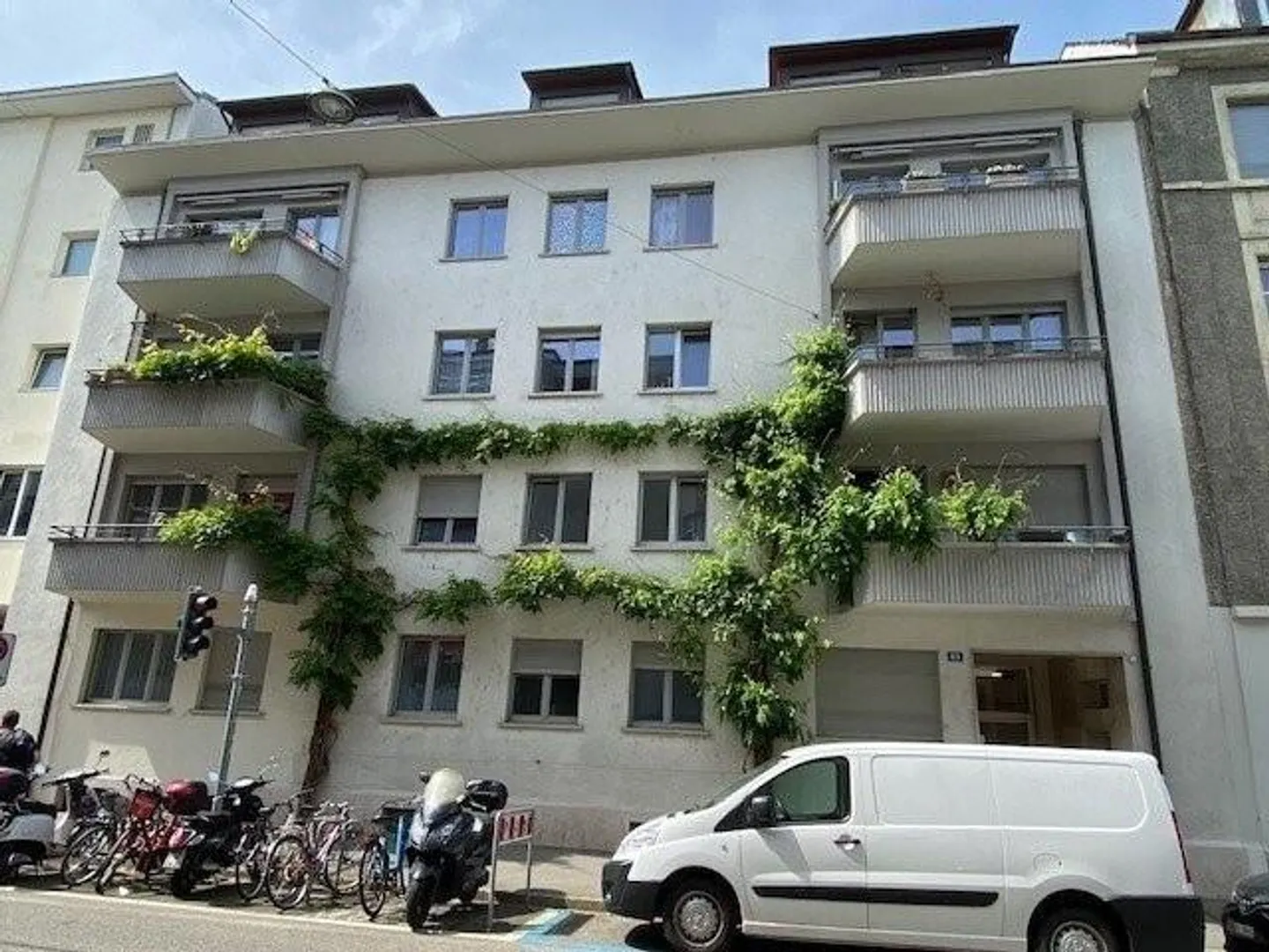 Living in the heart of the city! - Photo 1 of 9