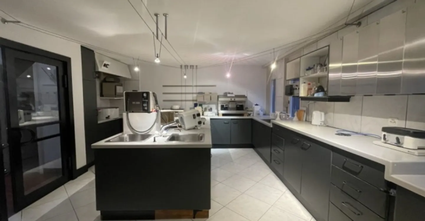 Gewerbefläche mit Seeblick - Foto 5 von 5