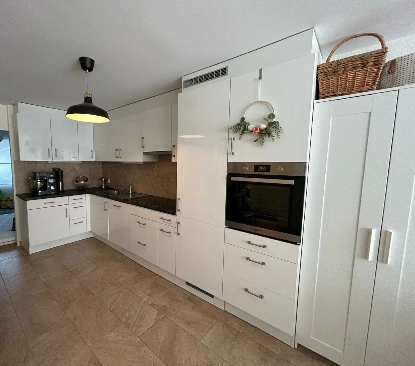 Appartamento di 3,5 locali al piano terra con terrazza - Foto 1 di 3