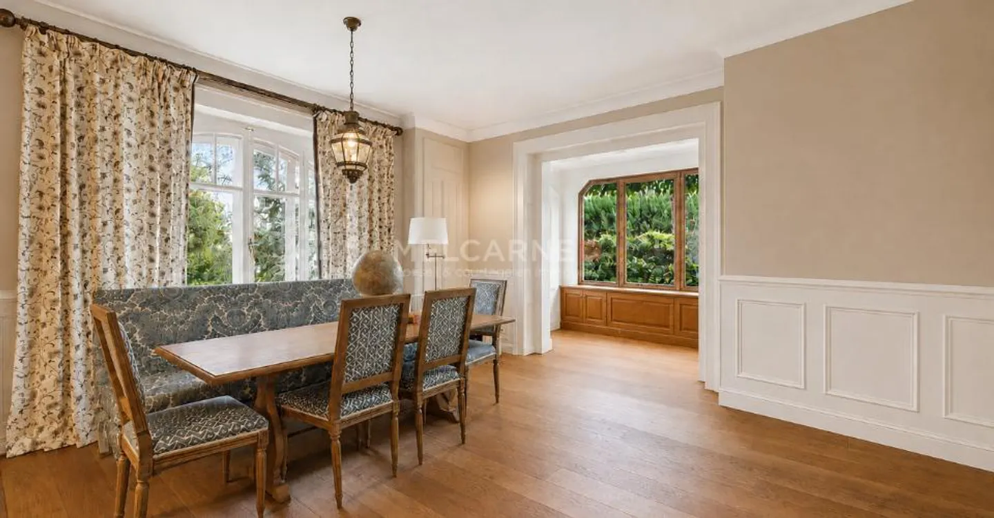 Exclusivity - Character Villa in a Green Setting in Chambésy - Photo 5 of 12