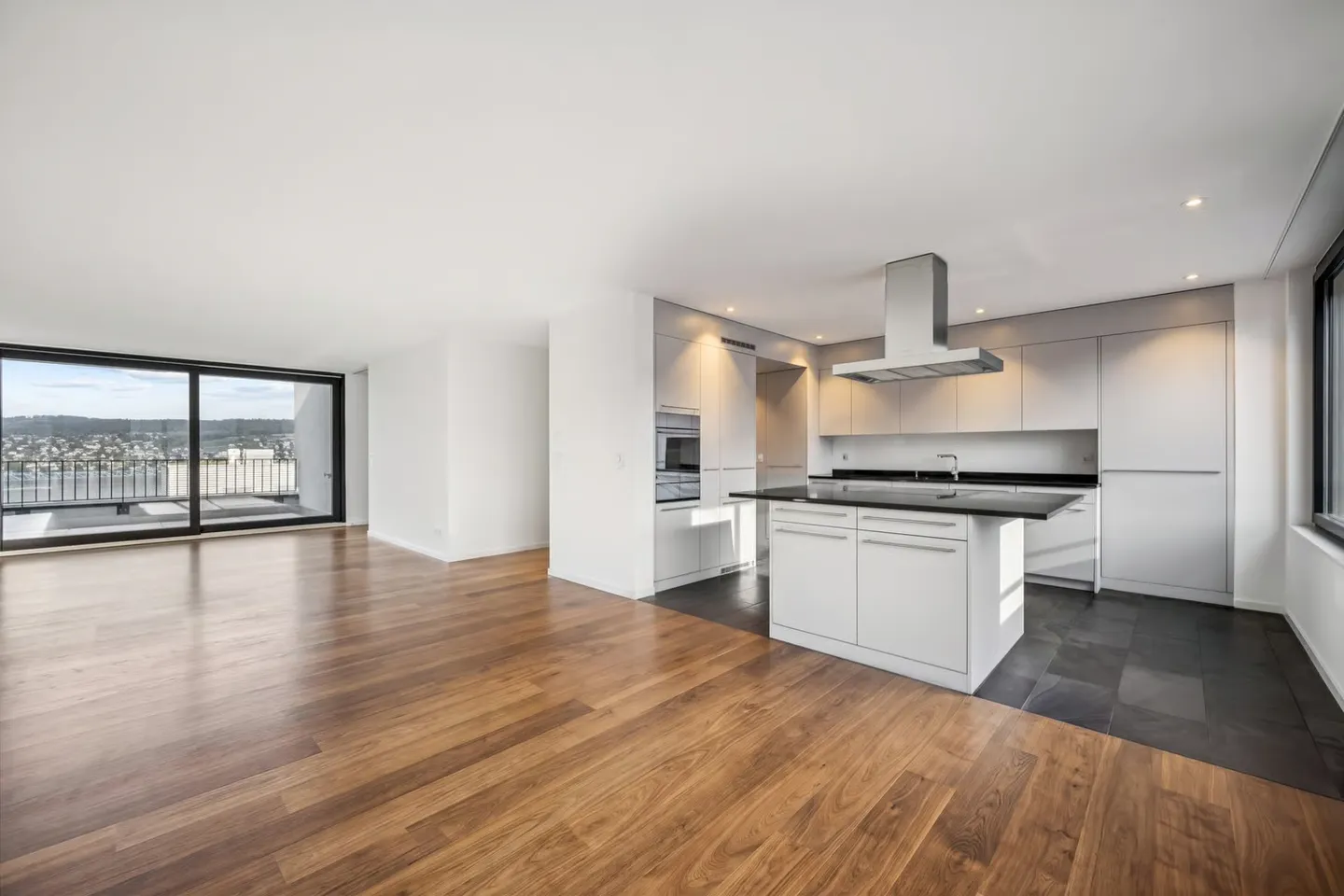 Attikawohnung mit 3 Terrassen & Seesicht Thalwil - Foto 2 von 10