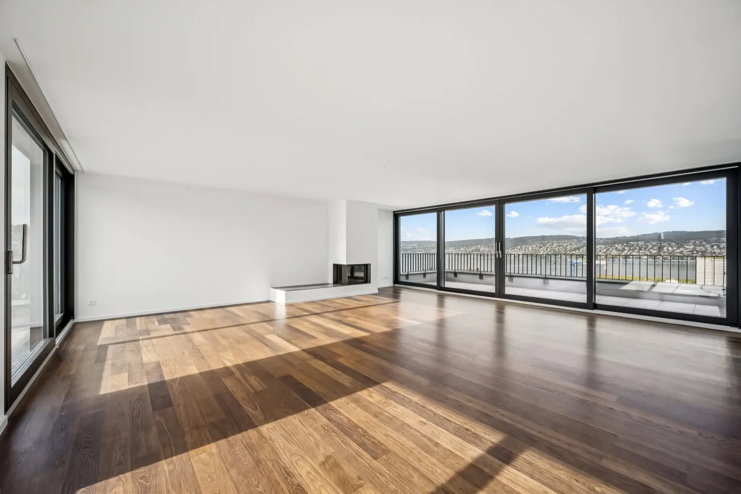 Attikawohnung mit 3 Terrassen & Seesicht Thalwil - Foto 3 von 10