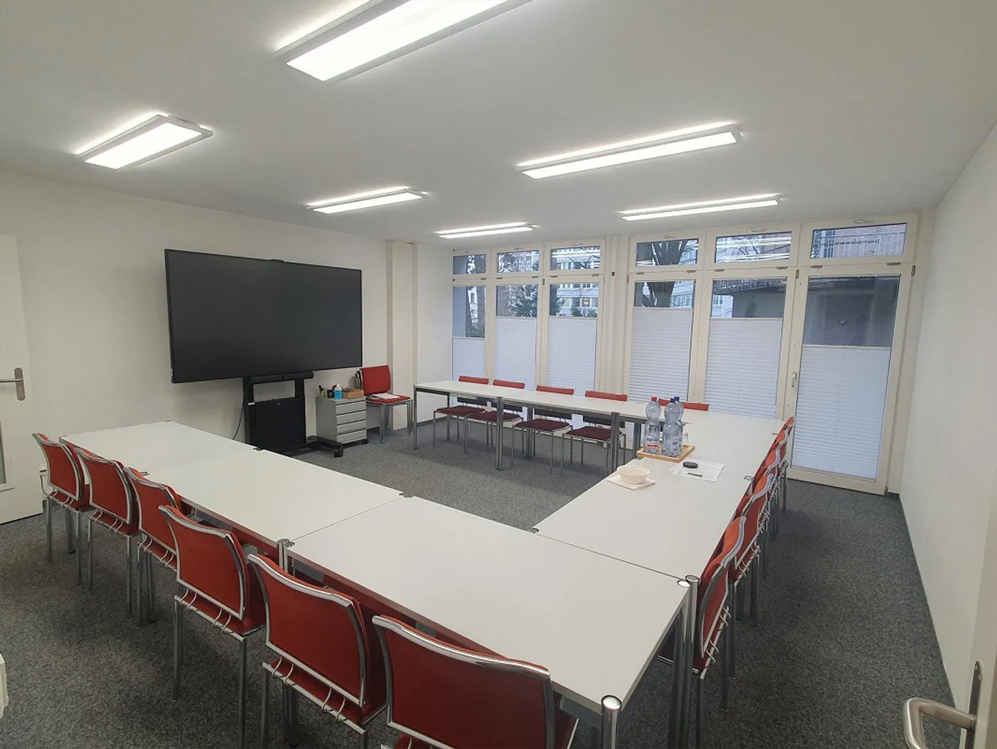 Spazi per uffici moderni, adatti anche come laboratorio o per terapia - Foto 7 di 17