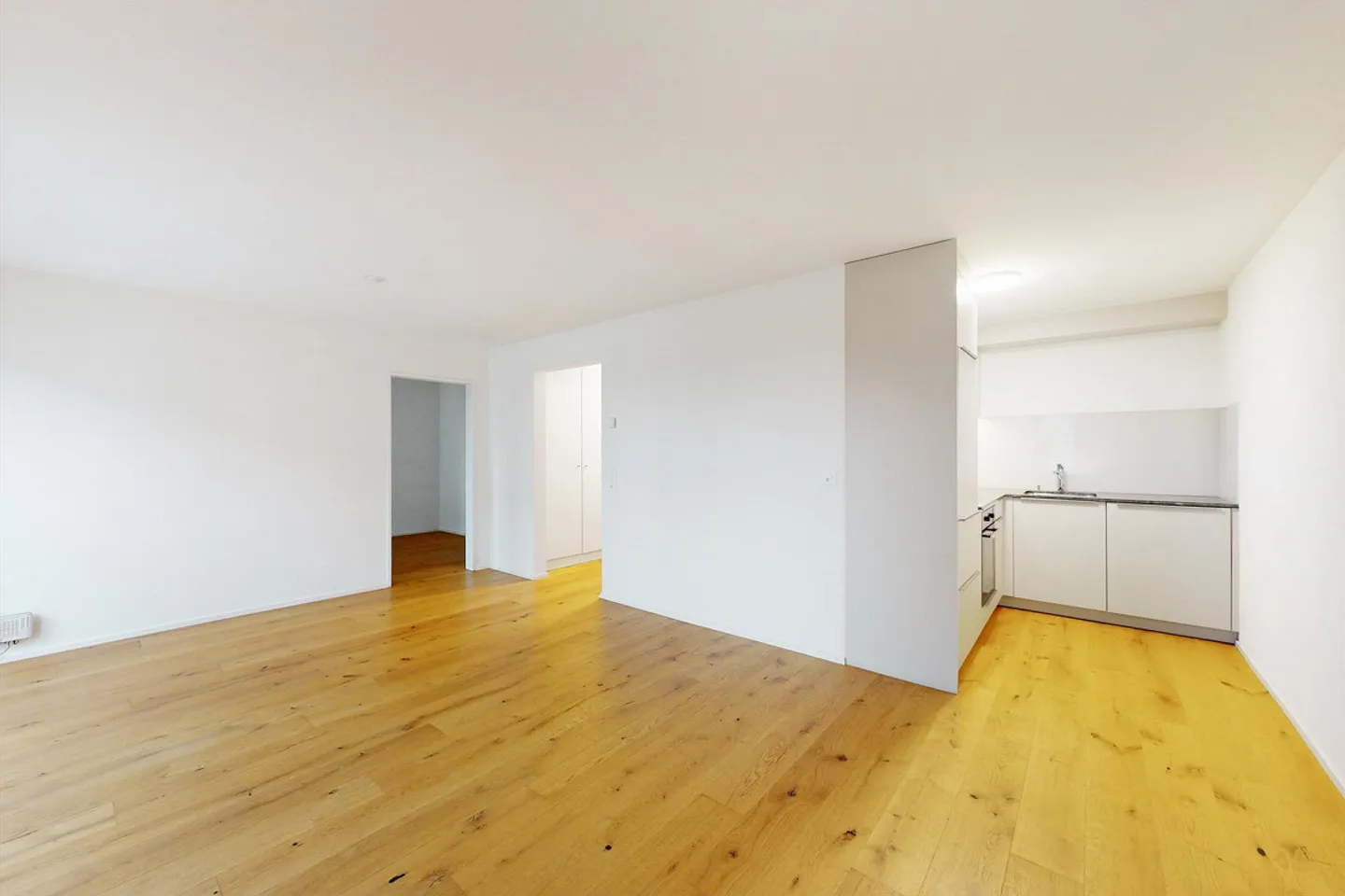Ottimo appartamento singolo con balcone - Foto 6 di 8
