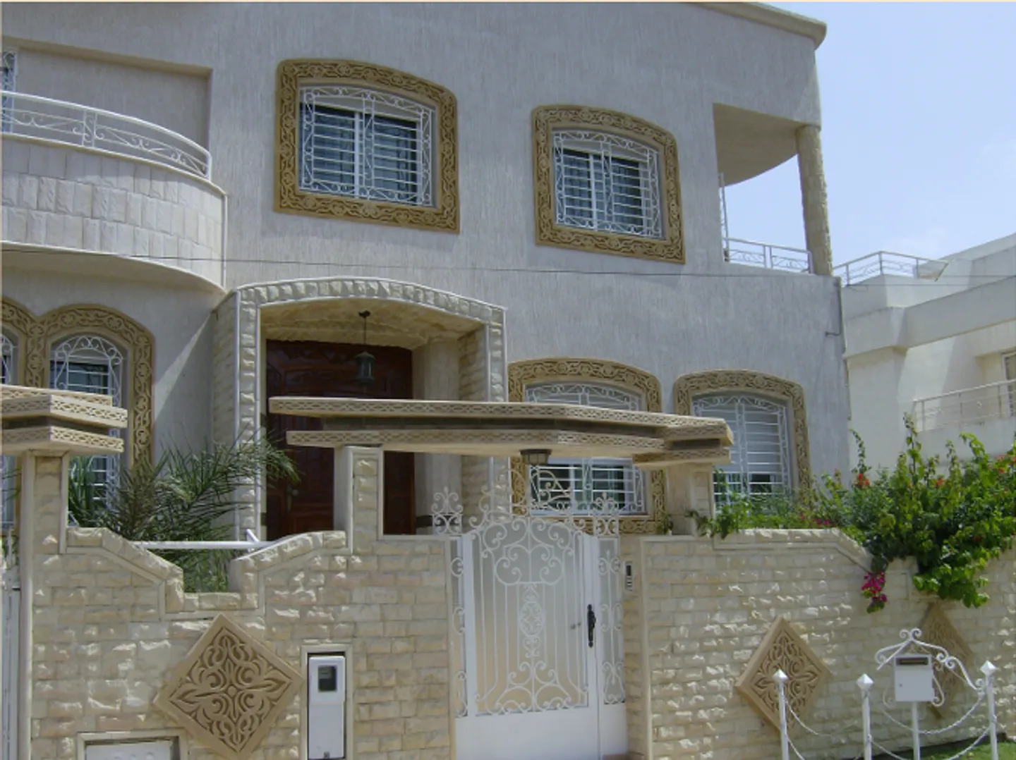 Extraordinary 7-Room Villa in Kenitra - Photo 3 of 23