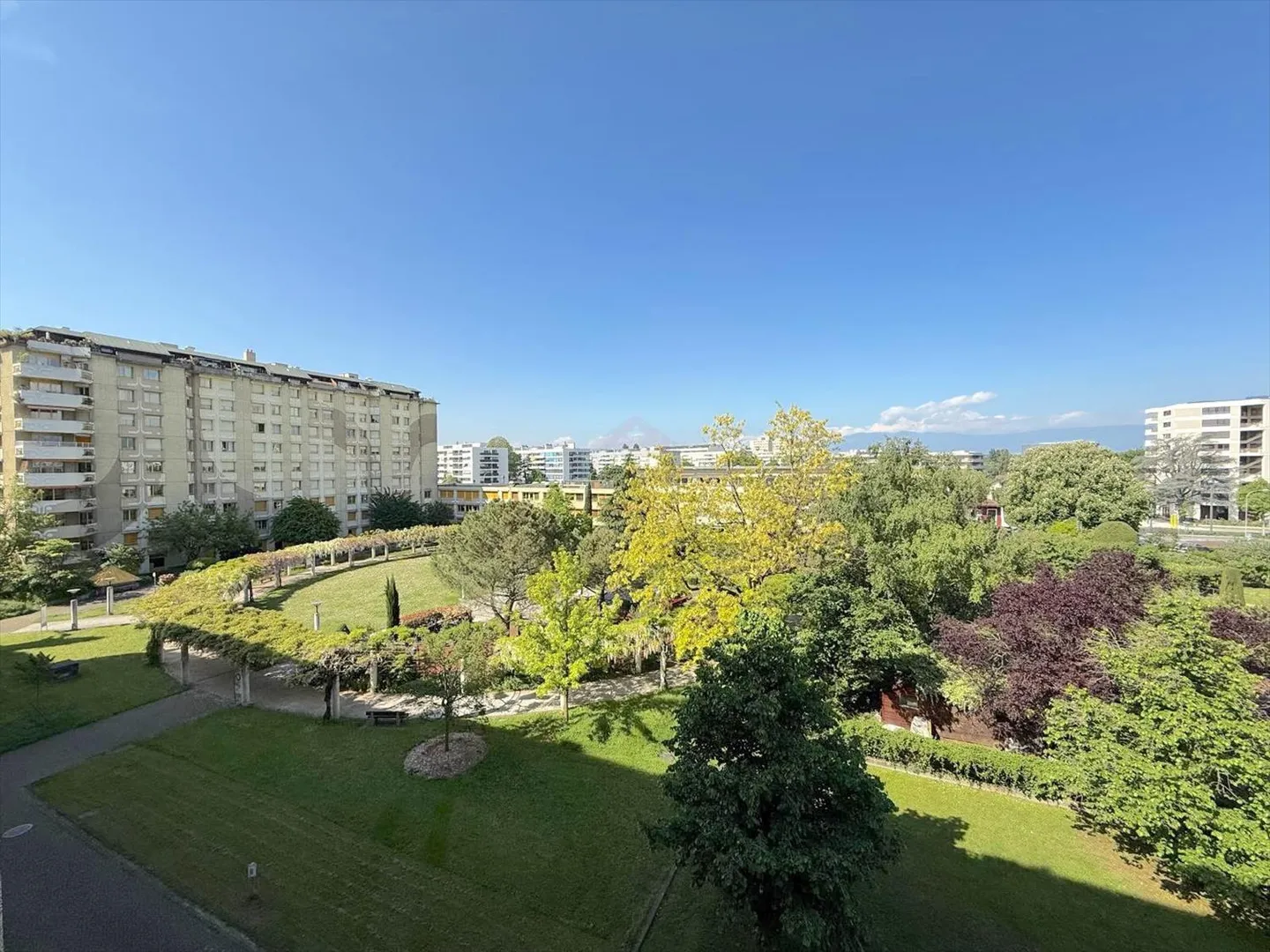 Sublime appartamento 5 stanze con vista sul Salève - Foto 9 di 10