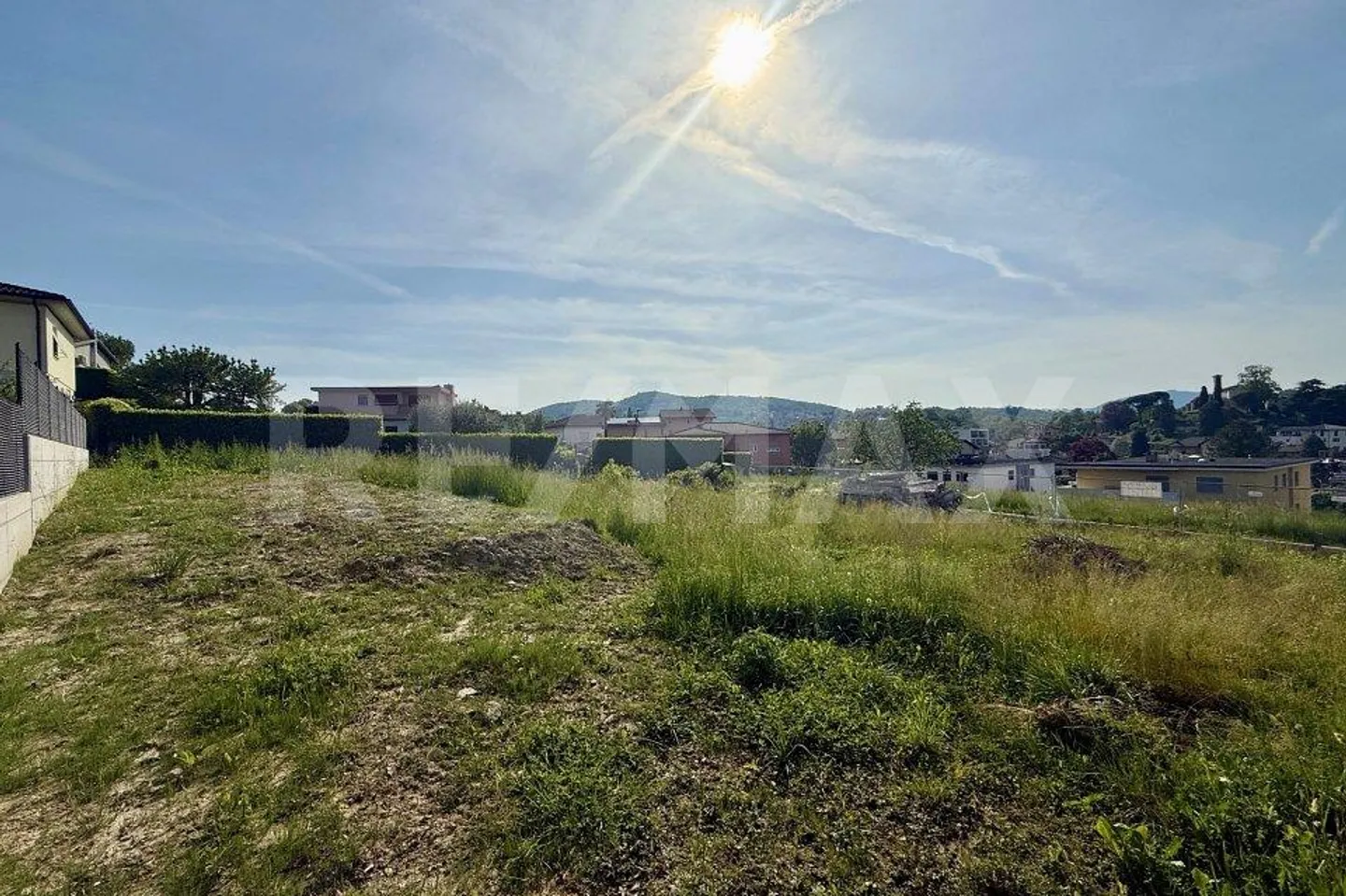 Terreno edificabile con licenza approvata per due villette monofamiliari - Foto 4 di 6
