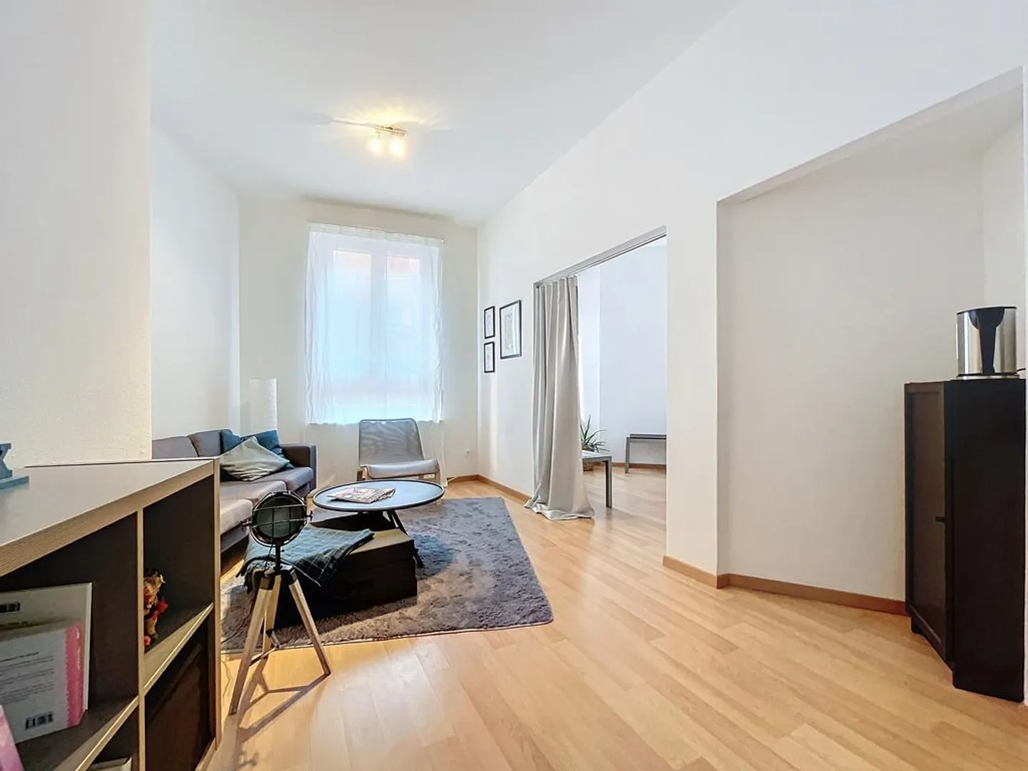 Bright commercial space in a central location - Photo 7 of 10