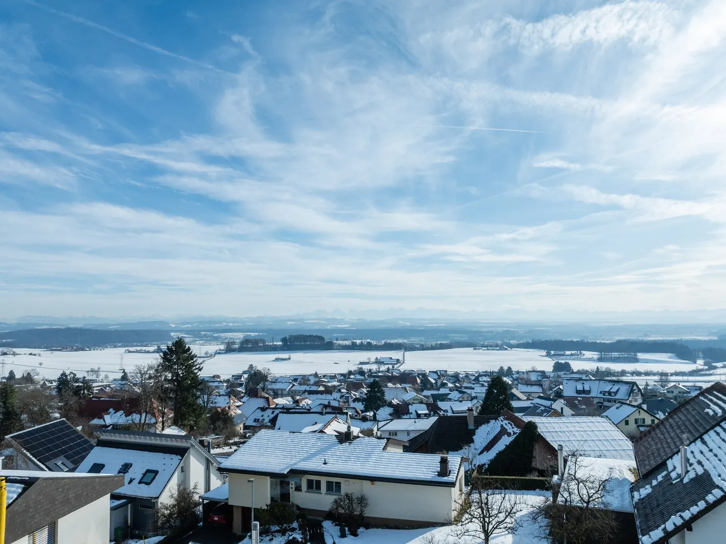 Casa bifamiliare con potenziale di espansione ad Attiswil BE - Foto 7 di 24