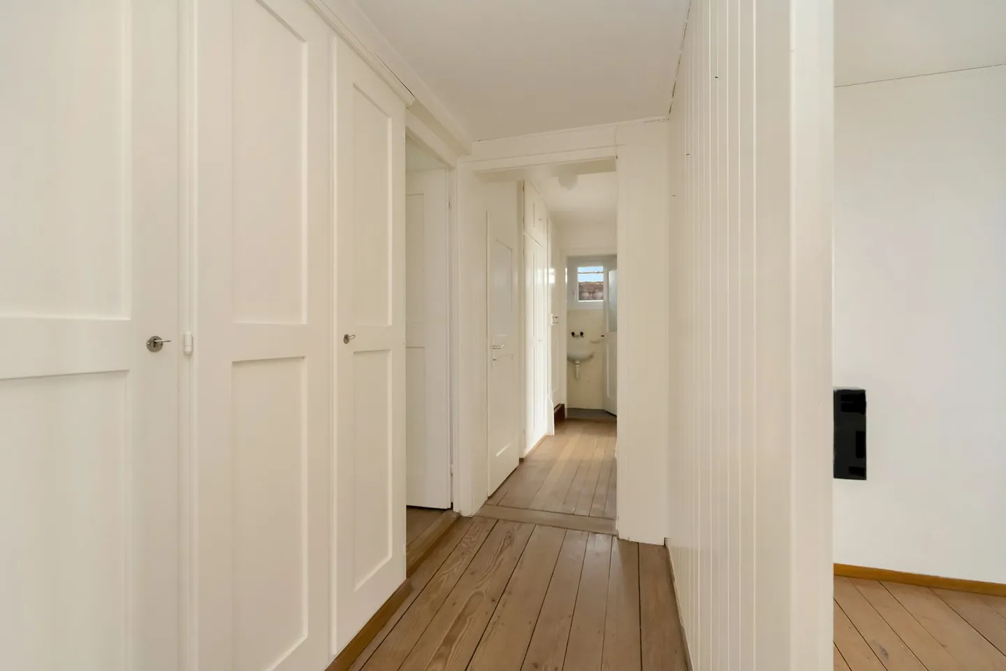 Casa bifamiliare con potenziale di espansione ad Attiswil BE - Foto 12 di 24