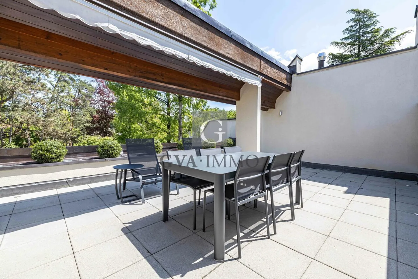 Wunderschöne Penthouse mit großen Terrassen im Herzen eines privaten Parks - Foto 4 von 7