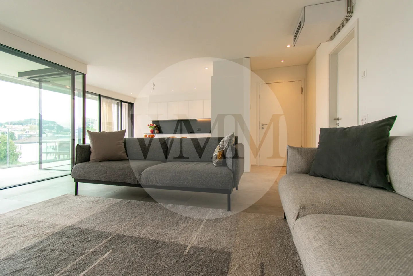 Appartement avec meubles, terrasse et belle vue - Photo 4 sur 18