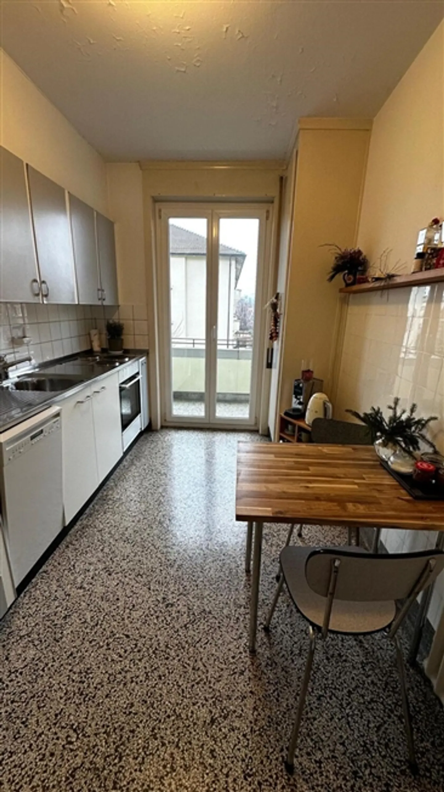 Apartment for rent - Photo 4 of 7