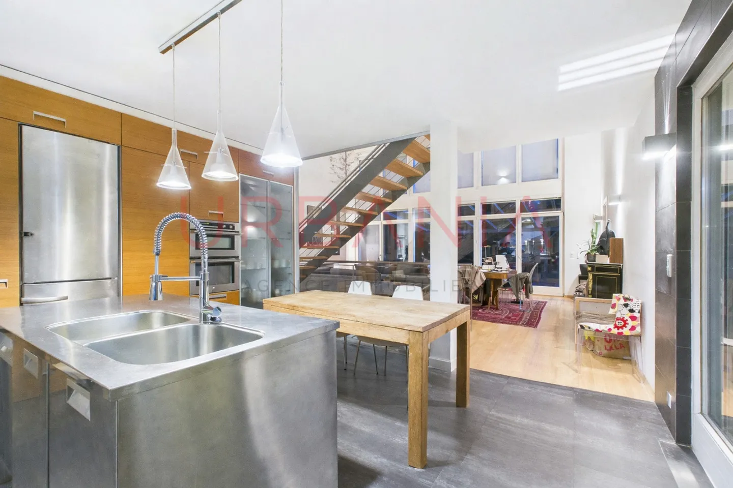 Wunderschönes Reihenhaus mit 6 Zimmern und Garten - Foto 3 von 12