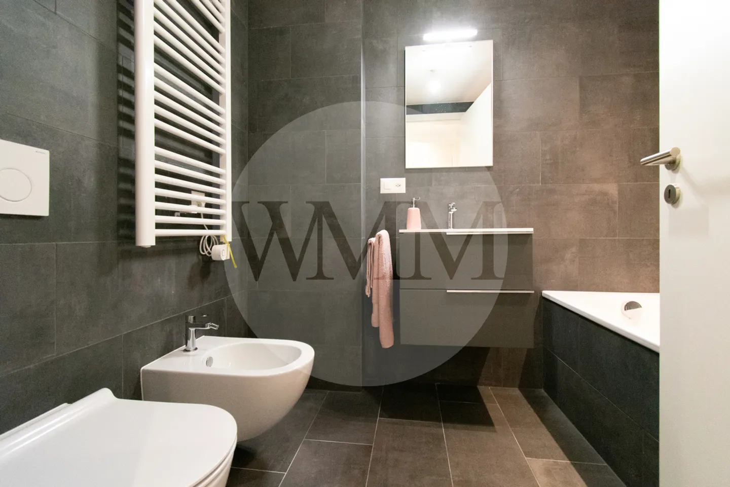 Appartement avec meubles, terrasse et belle vue - Photo 15 sur 18