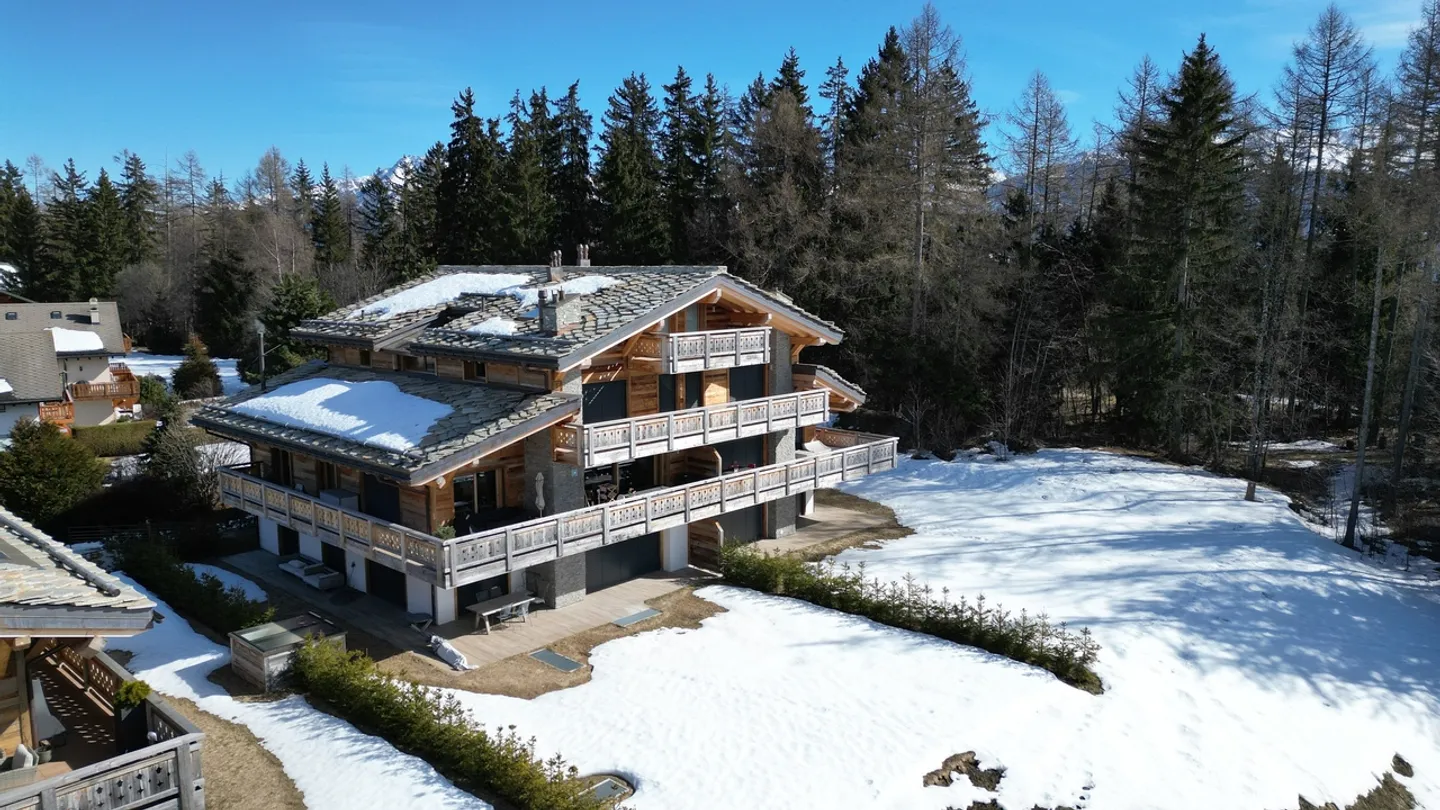 Wohnung im Minergie® Wohnchalet, gebaut 2022 - Foto 3 von 19